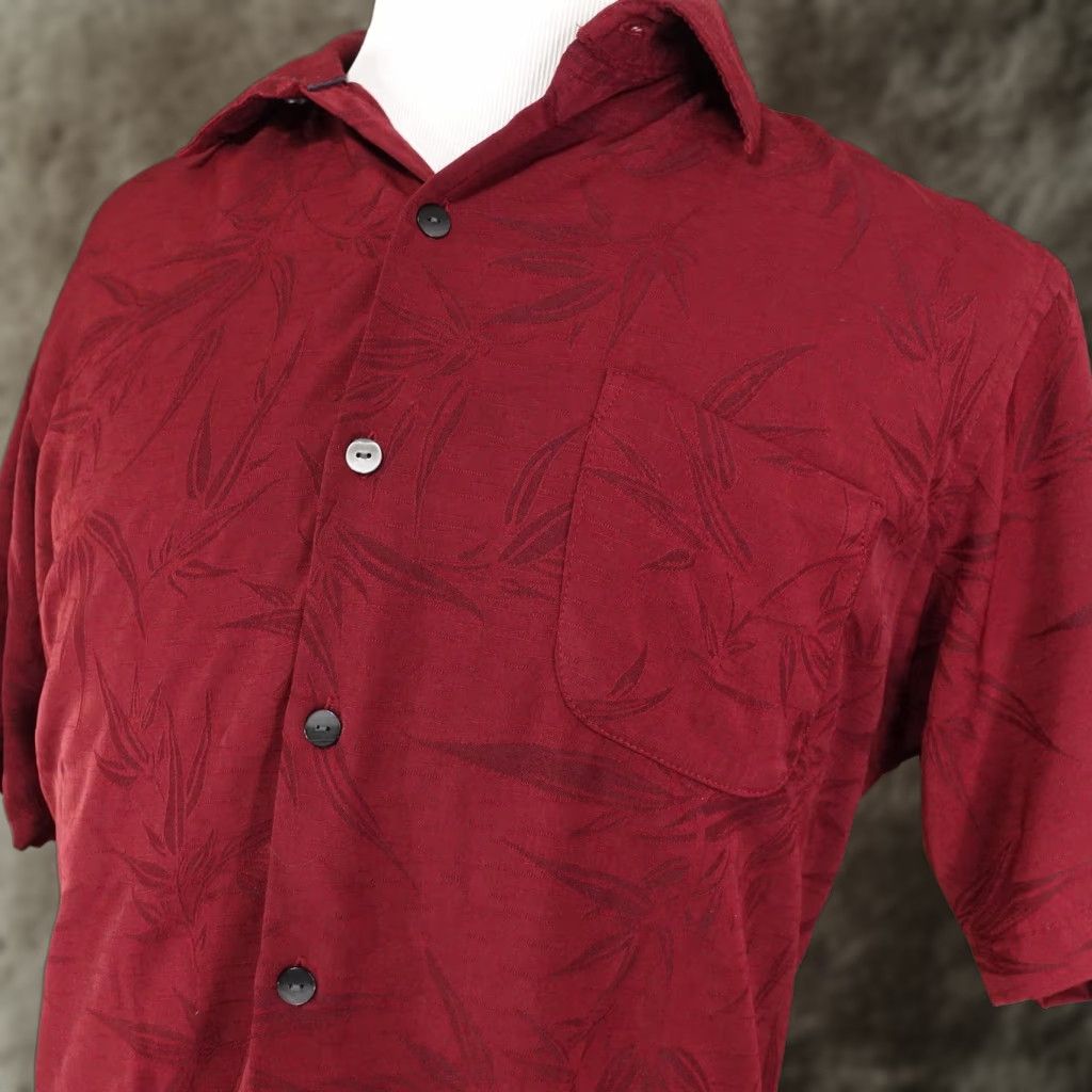 Van Heusen VAN HEUSEN Shirt Mens Large Red Tropical Floral Short Sleeve Button Up Casual Size US L / EU 52-54 / 3 - 1 Thumbnail