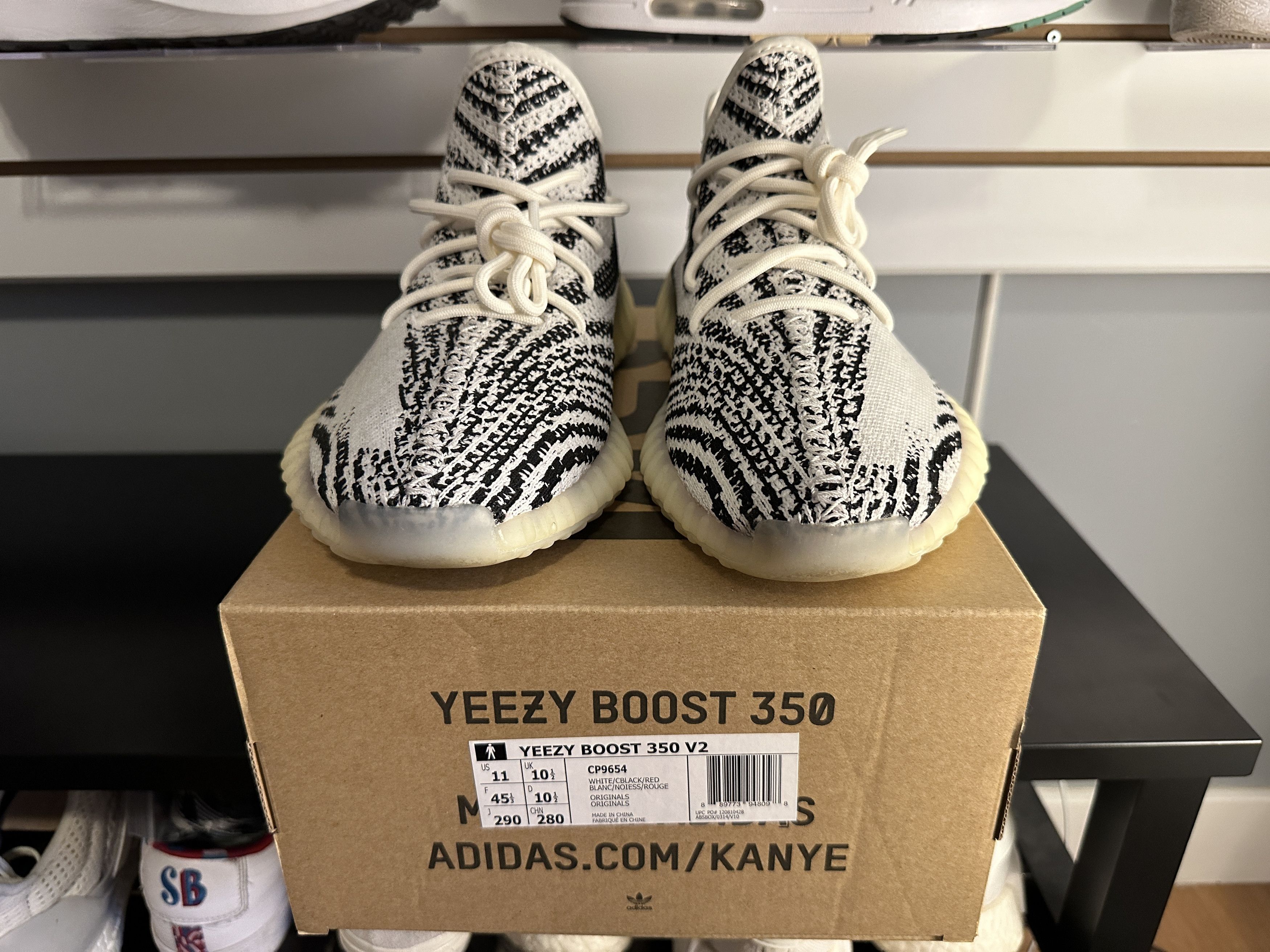 Adidas Adidas Yeezy 350 V2 Zebra Size 11 Size US 11 / EU 44 - 3 Thumbnail