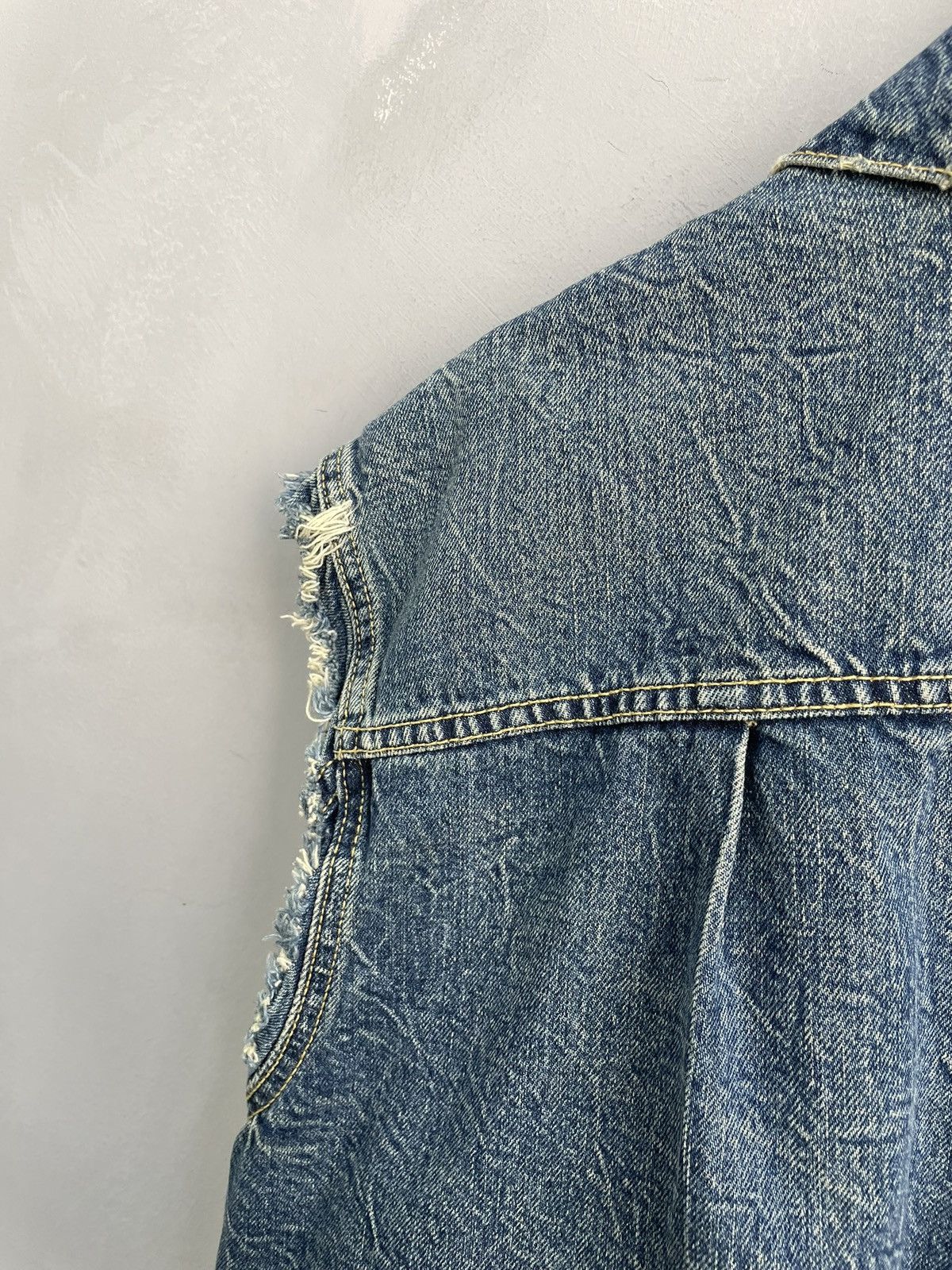 Levi's Rare Levis streetwear type 1 distressed jacket vest 90s Size US XL / EU 56 / 4 - 14 Thumbnail