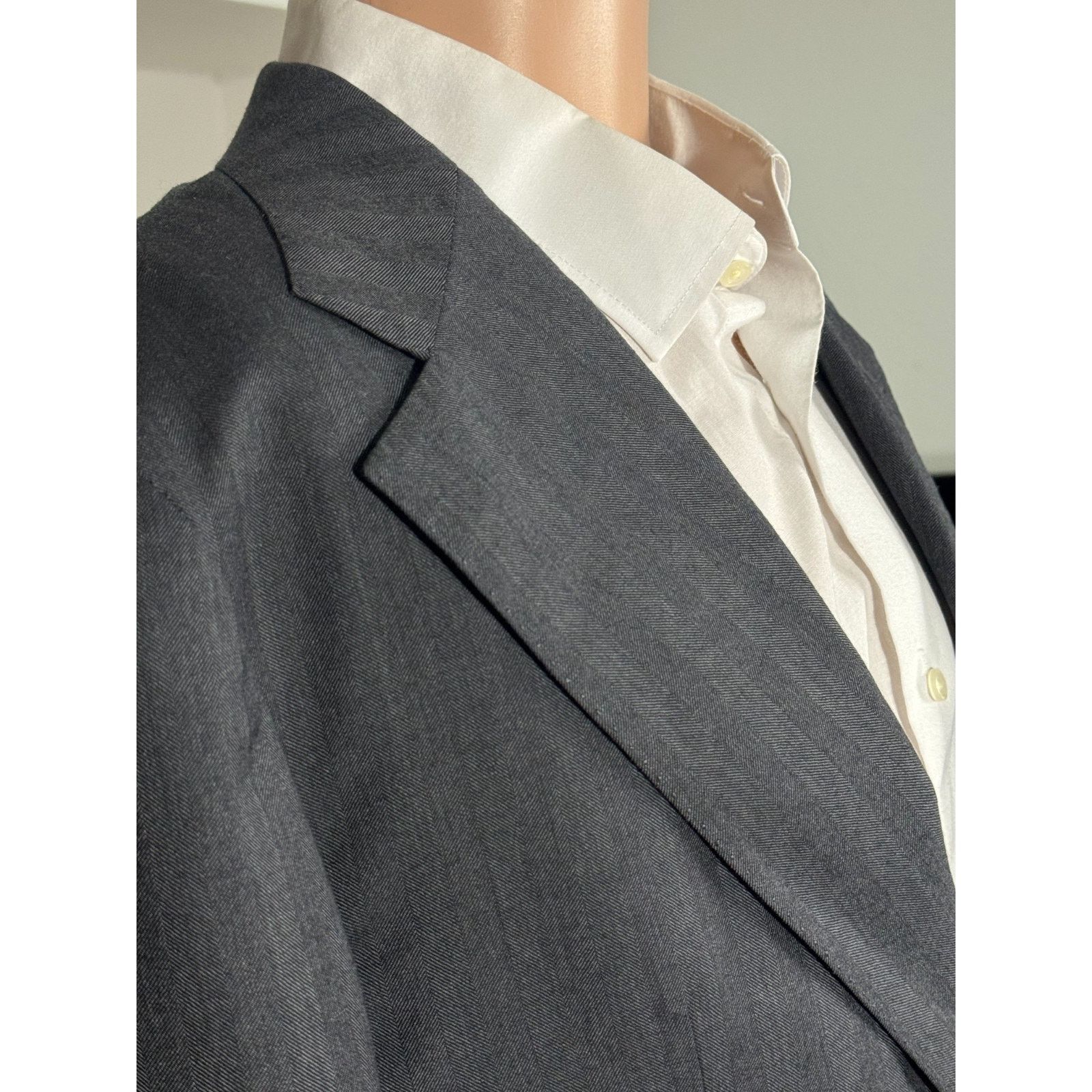 Brunello Cucinelli Brunello Cucinelli Charcoal Herringbone Suit 50EU 40R 34x28 Size 40R - 9 Thumbnail