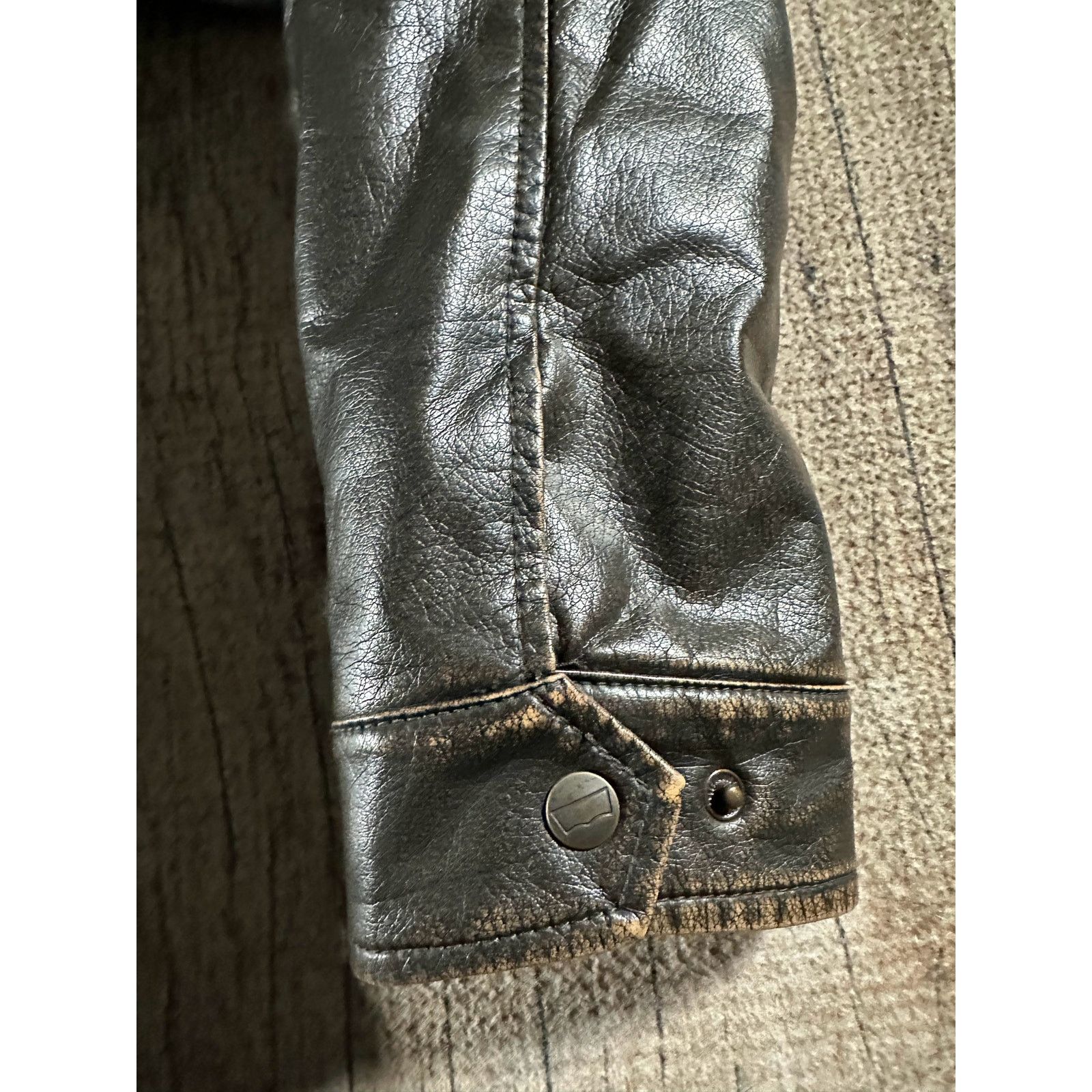 Levi's Levi's Men's Sherpa Fleece Lined Faux Leather Trucker Jacket Size US M / EU 48-50 / 2 - 6 Thumbnail