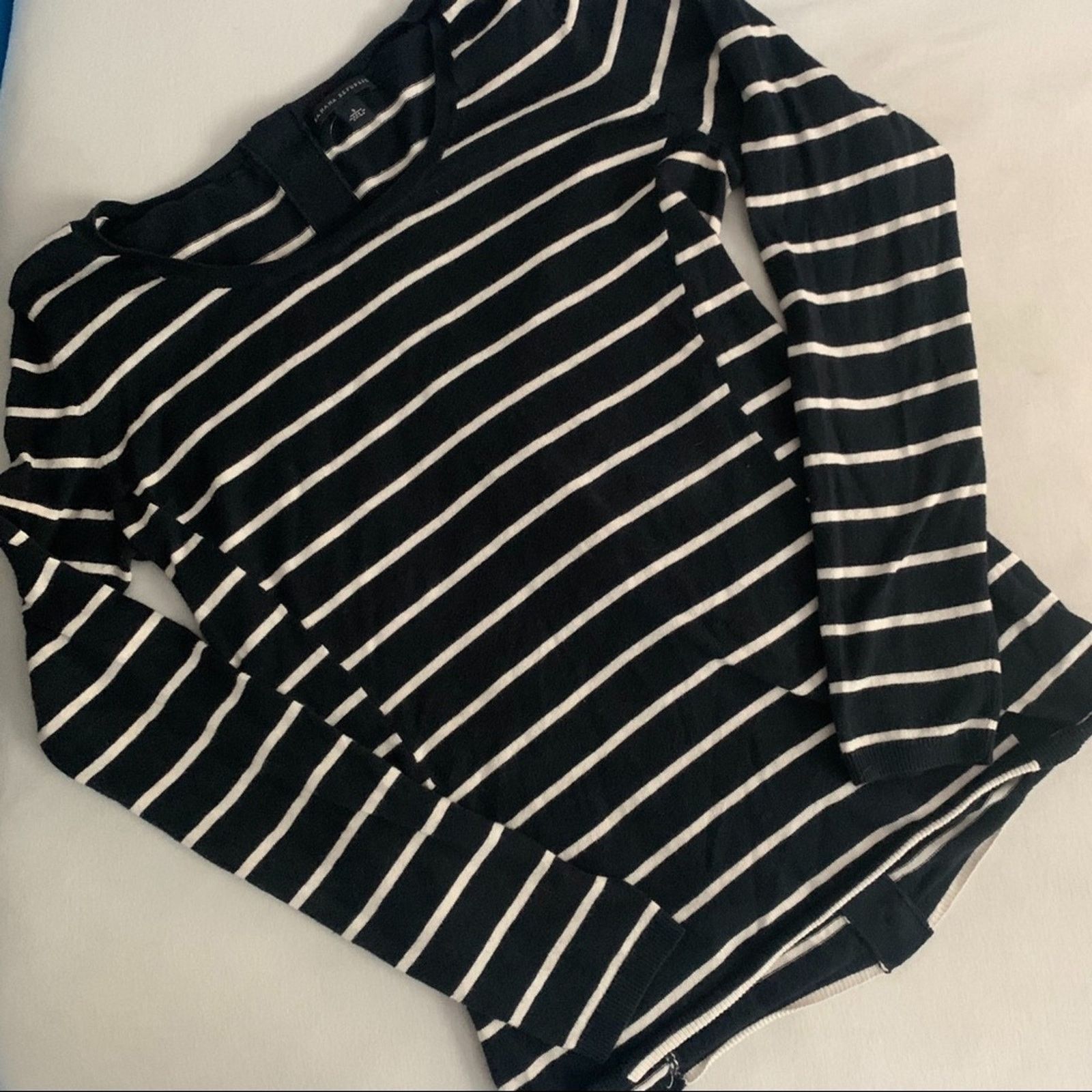 Banana Republic Banana Republic Pullover Sweater, Size Small Size S / US 4 / IT 40 - 1 Thumbnail