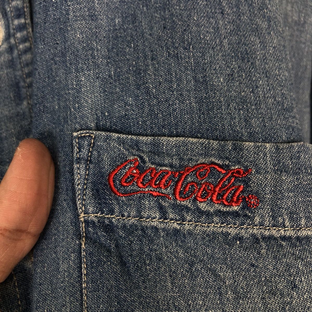Japanese Brand 🔥VINTAGE COCA COLA DENIM CHAMBREY JACKET Size US M / EU 48-50 / 2 - 14 Thumbnail
