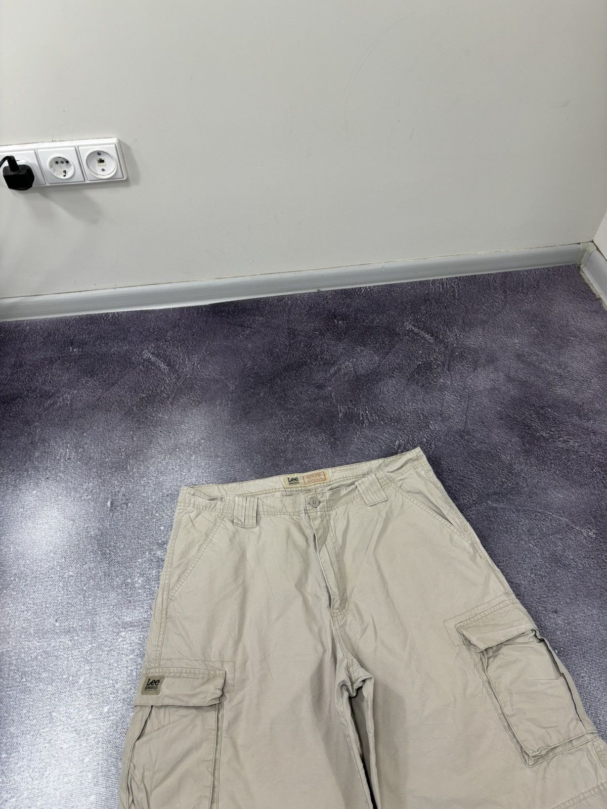 Lee Vintage Lee Dungarees Y2K Beige Work Hype Baggy Cargo Shorts Size US 36 / EU 52 - 4 Thumbnail