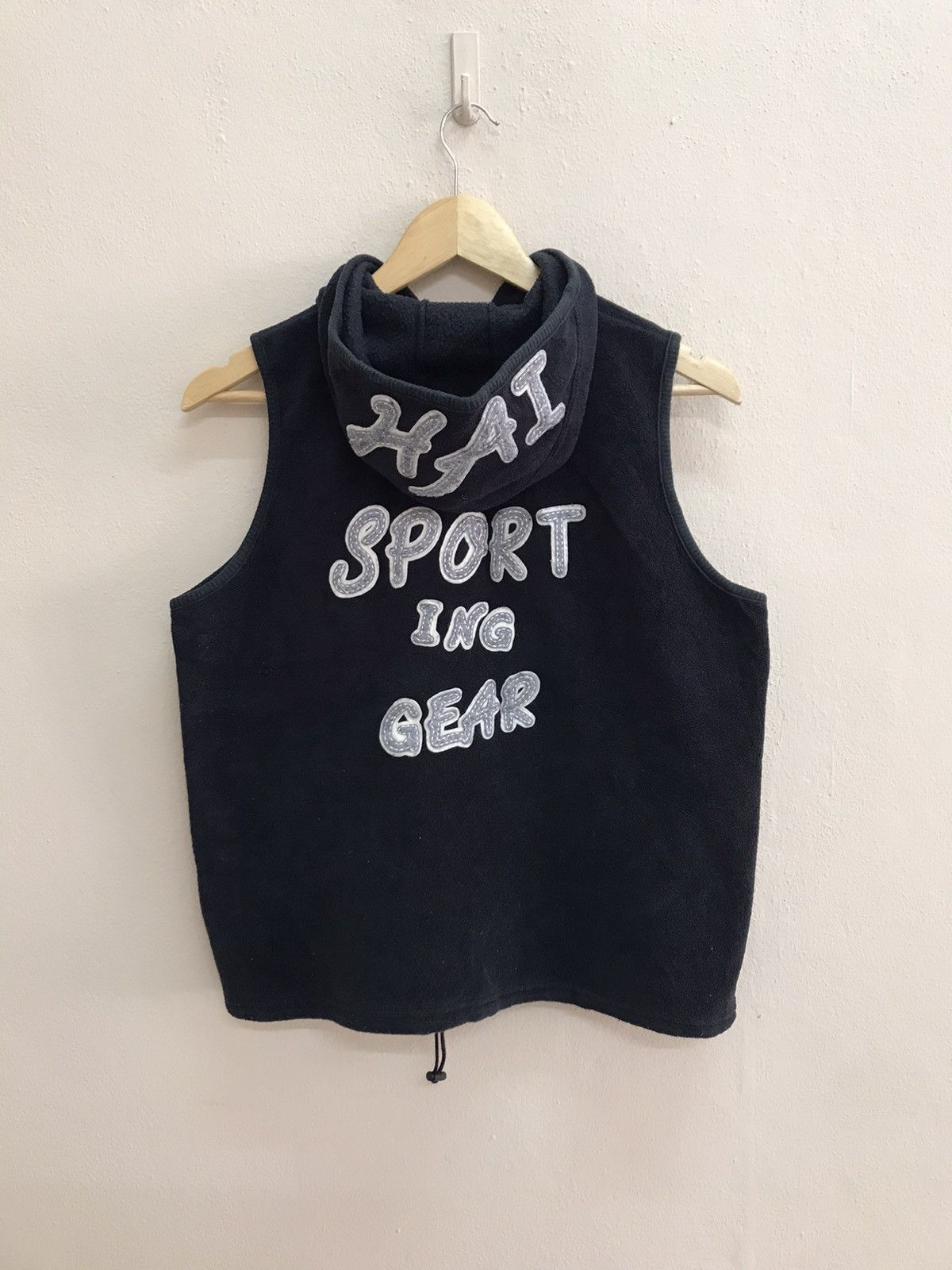 Hai Sporting Gear Vintage Hai Sporting Gear Issey Miyake Fleece Vests Hoodie Size US M / EU 48-50 / 2 - 14 Thumbnail