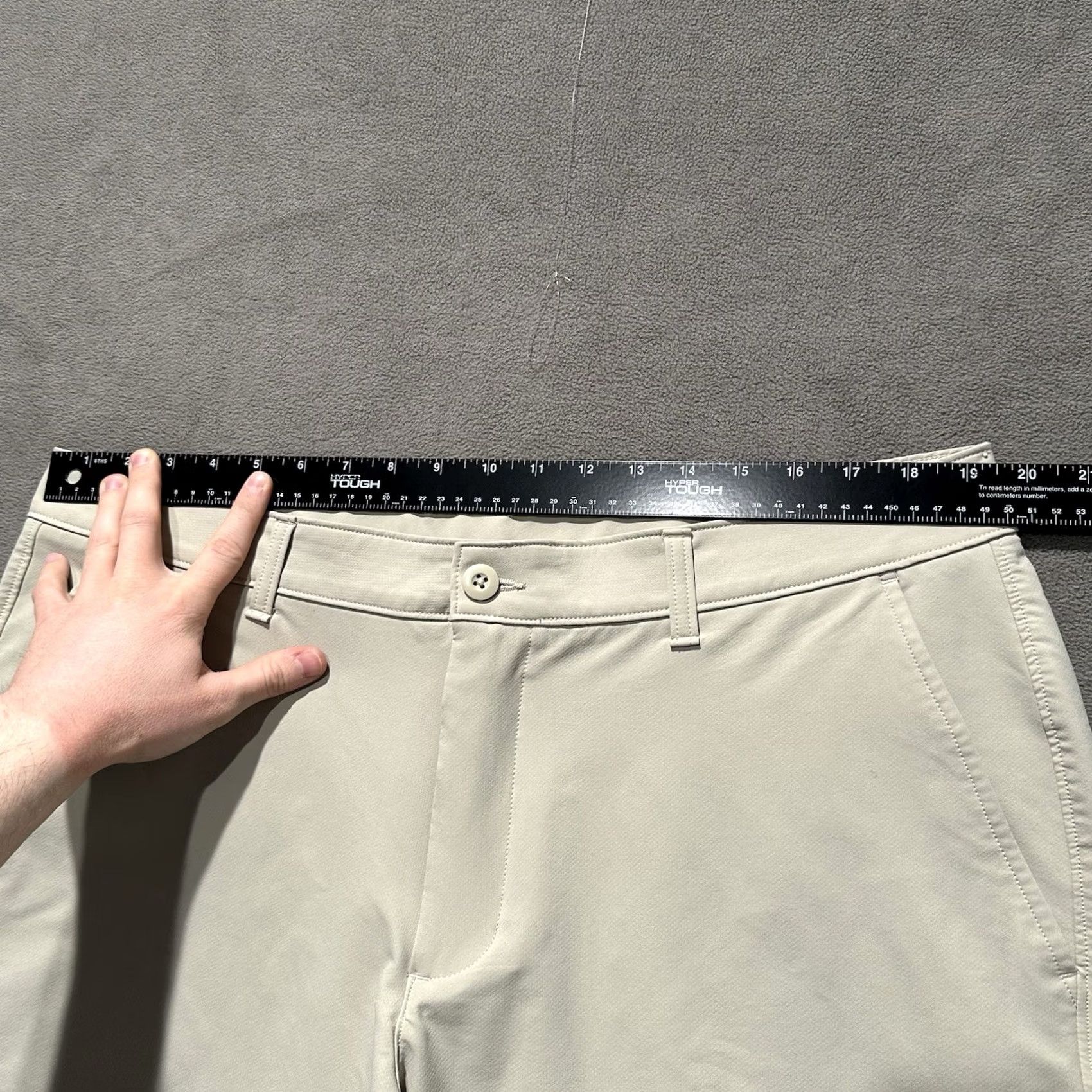 Under Armour Under Armour Shorts Mens 40 Beige Golf Stretch Athletic Performance Outdoor Gray Size US 40 / EU 56 - 6 Thumbnail