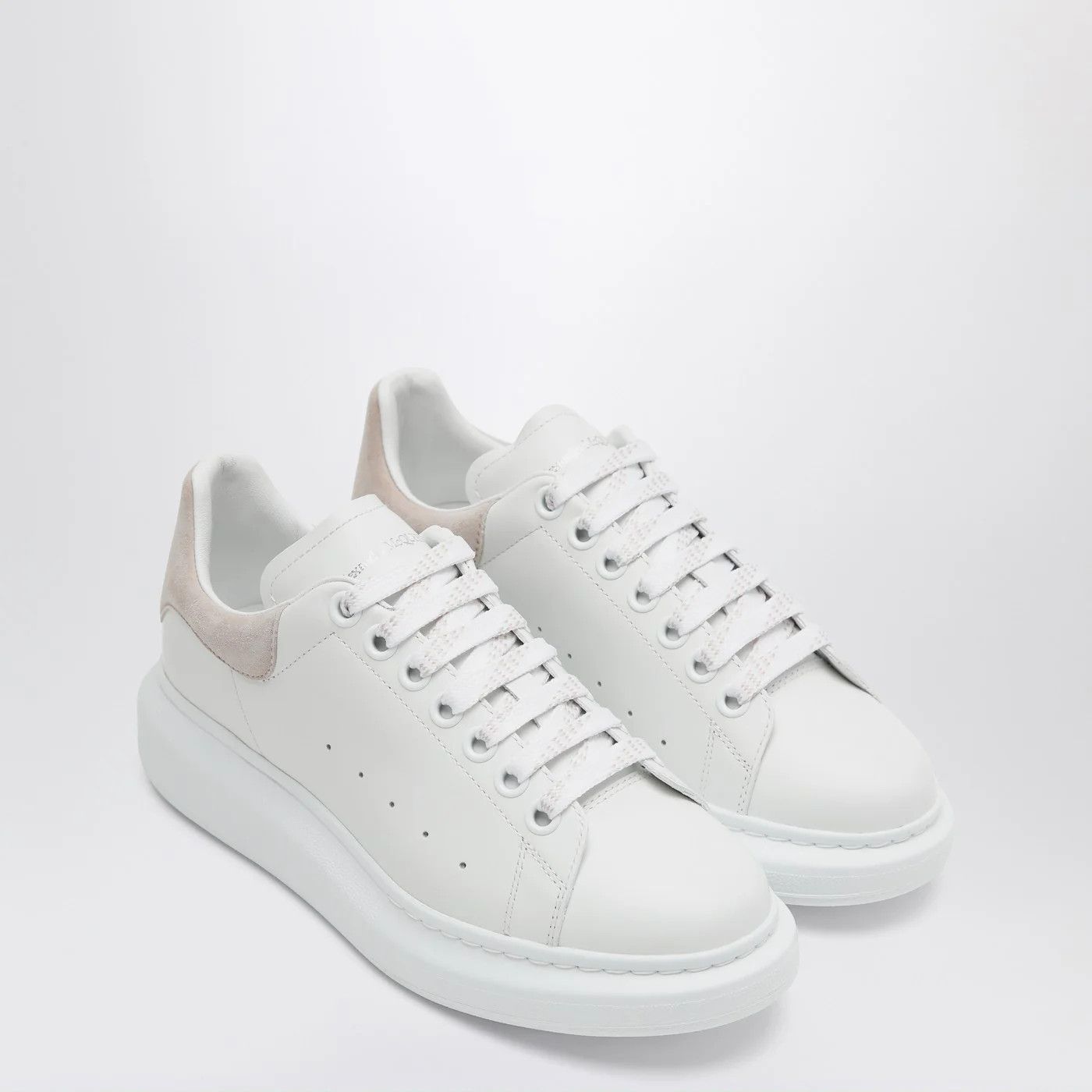 Alexander McQueen o1d2blof0426 Oversize Sneakers in White/Patchouli Size US 11 / IT 41 - 2 Thumbnail