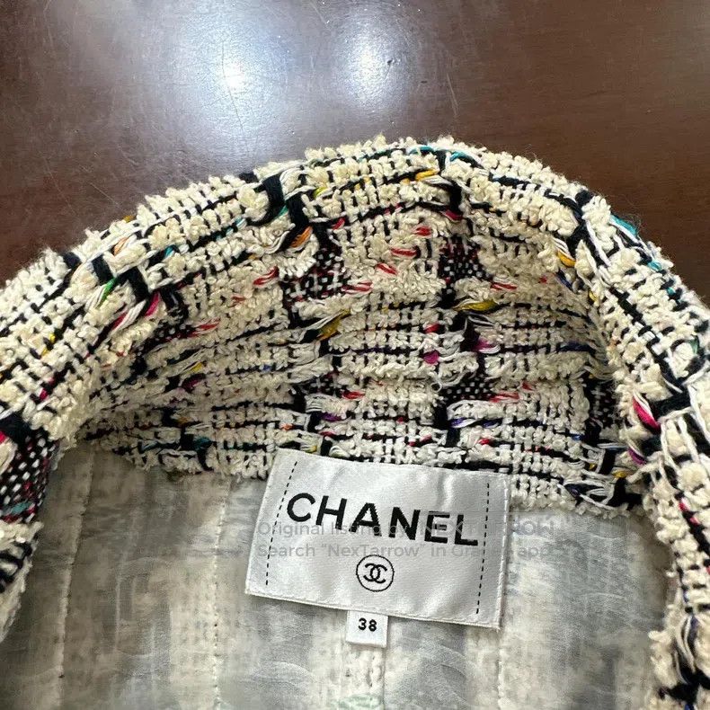 Chanel Chanel Data centre Velcro with three-dimensional flower ja Size XS / US 0-2 / IT 36-38 - 7 Thumbnail