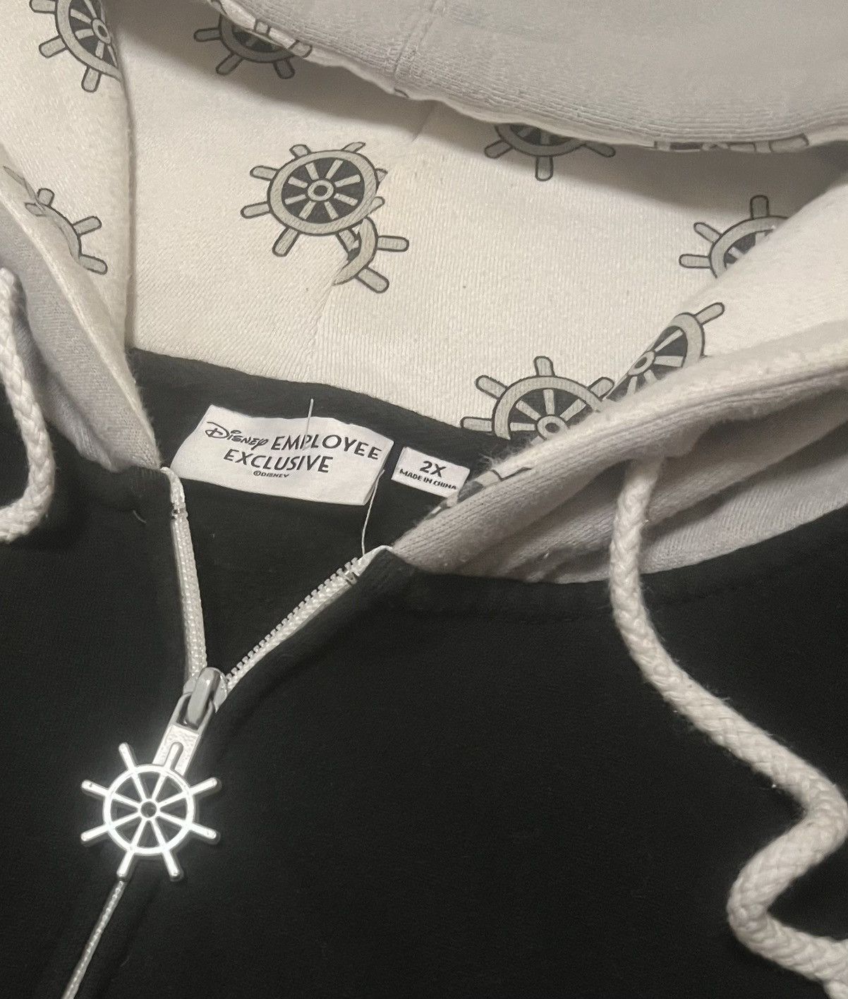 Disney Disney Employee Exclusive Steamboat Mickey Hoodie Jacket Size US XXL / EU 58 / 5 - 3 Thumbnail