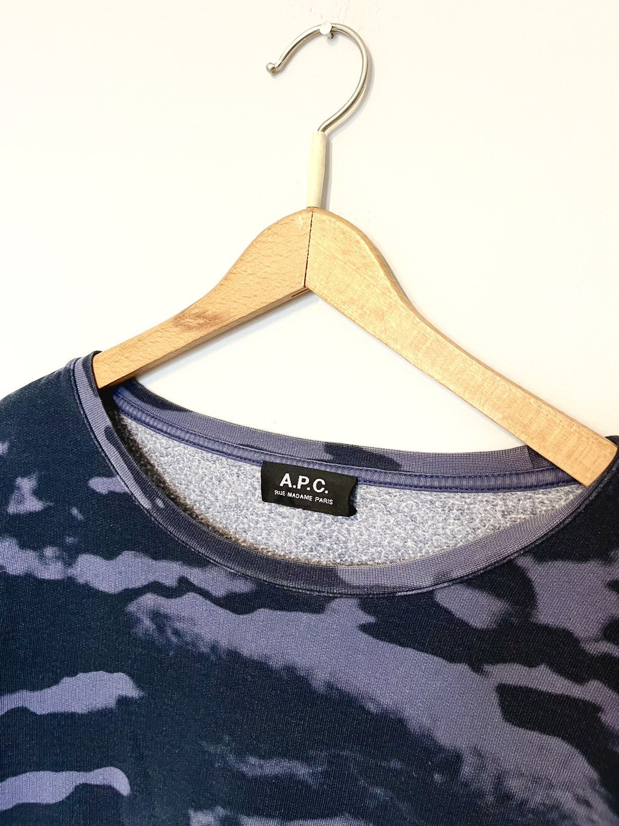 A.P.C. × Japanese Brand Blue APC sweater water/wave camo Size US S / EU 44-46 / 1 - 3 Thumbnail