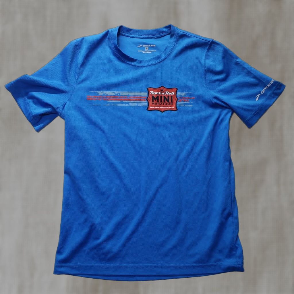 Brooks Brooks Shirt Rock N Roll Mini Marathon Series Tee Short Sleeve Adult S Blue Microfiber Shirt Rock N Roll Logo Size US S / EU 44-46 / 1 - 1 Thumbnail