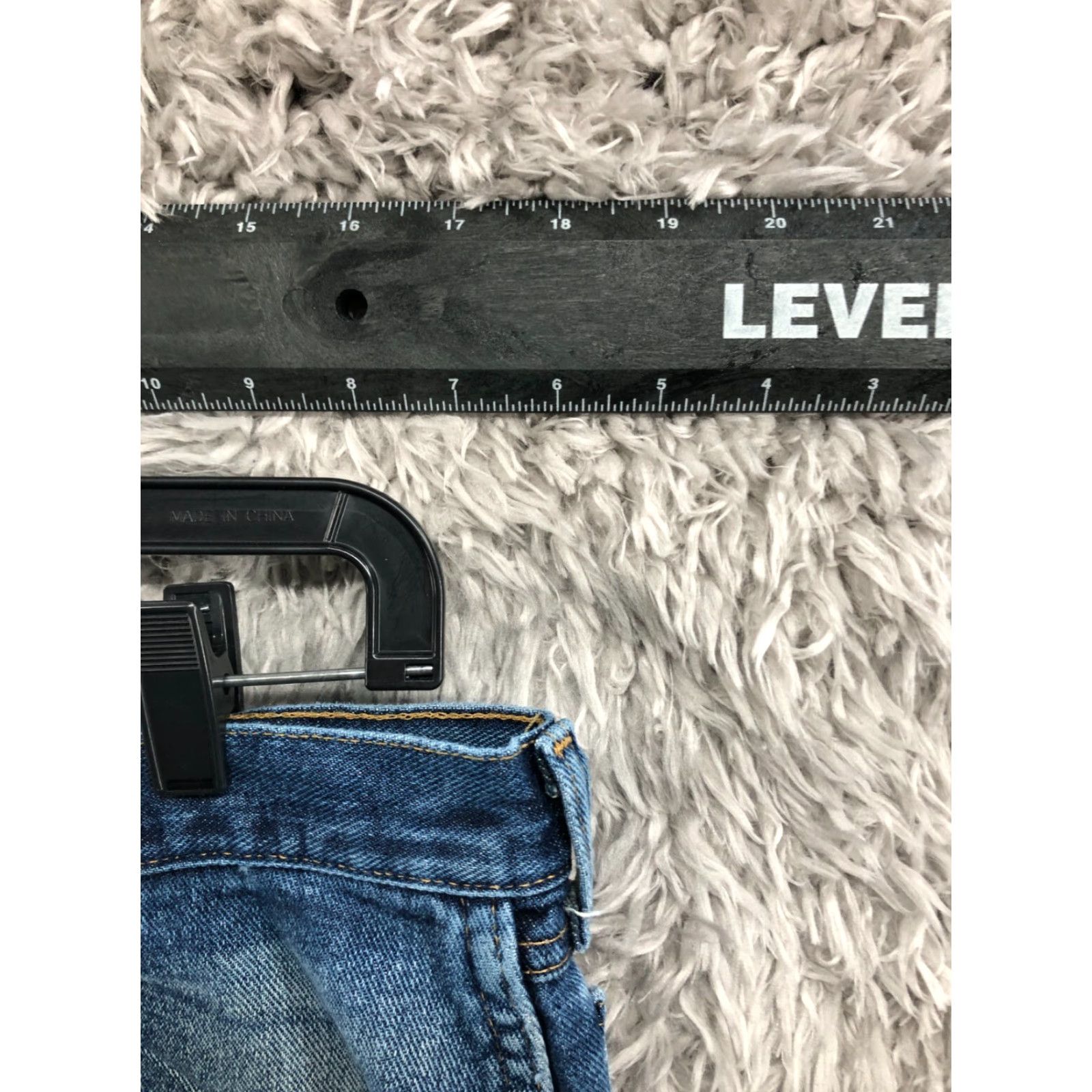 Wrangler Wrangler Rugged Wear Jeans Straight 36x30 Mens Mid Wash Blue Regular 5-Pocket Denim Cotton Blend Belt Loops Zip Inseam 30 Size US 36 / EU 52 - 2 Thumbnail