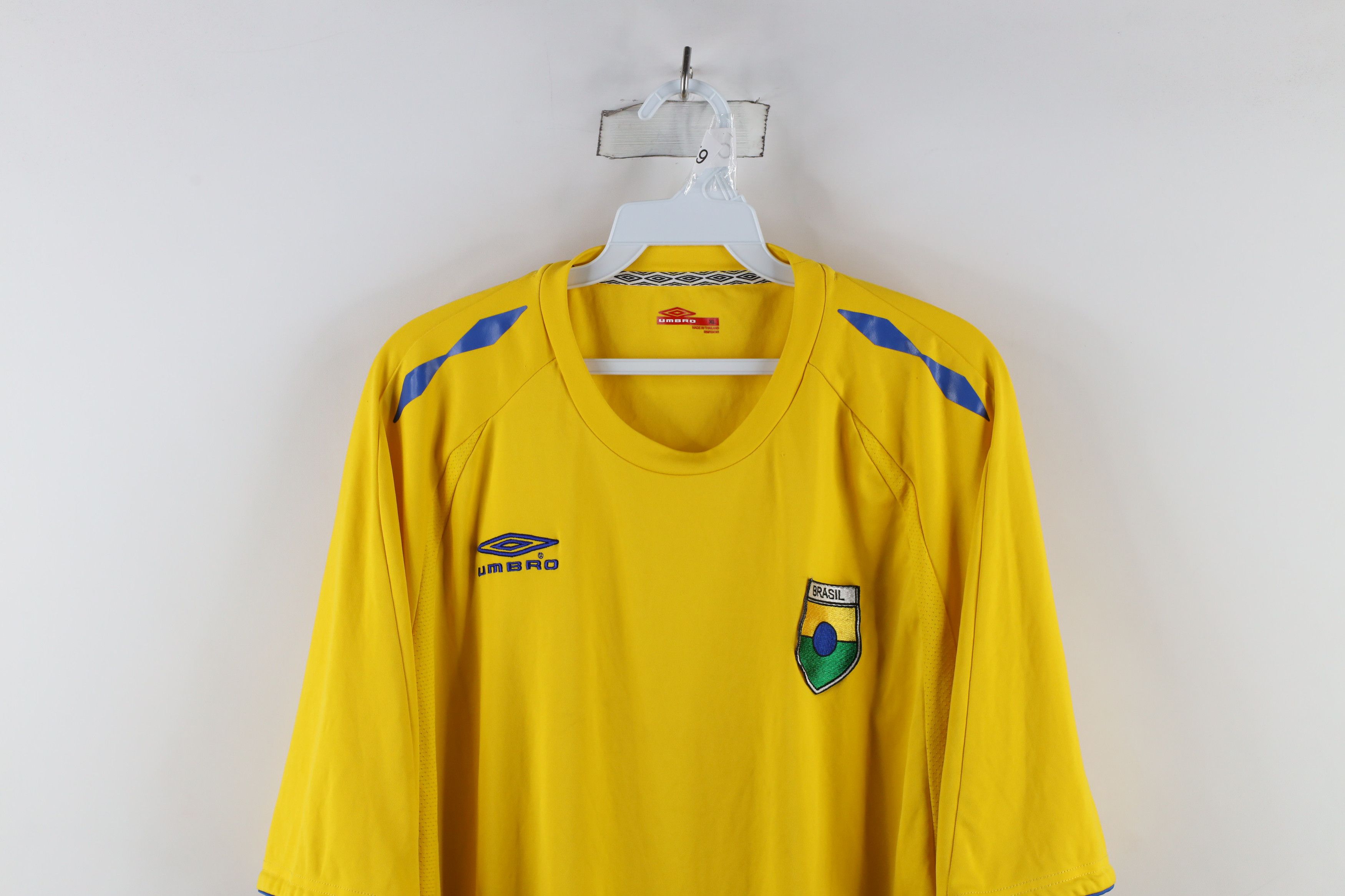 Umbro × Vintage Vintage Umbro World Cup Brasil Soccer Football Jersey Yellow Size US XL / EU 56 / 4 - 2 Thumbnail