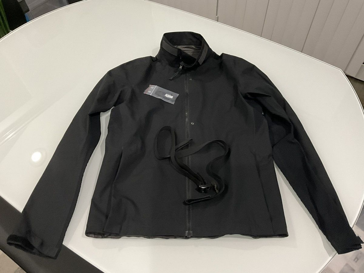 Pre-owned Acronym J69-hy In Black