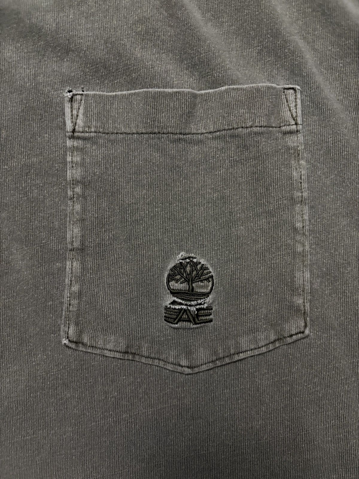 American Eagle Outfitters AE x Timberland Distressed Pocket Tee in Green Size US XL / EU 56 / 4 - 4 Thumbnail