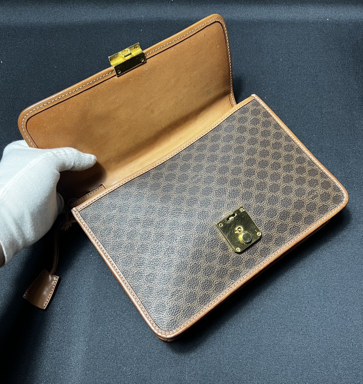Celine Authentic Celine Clutch Bag Rare Size ONE SIZE - 6 Thumbnail