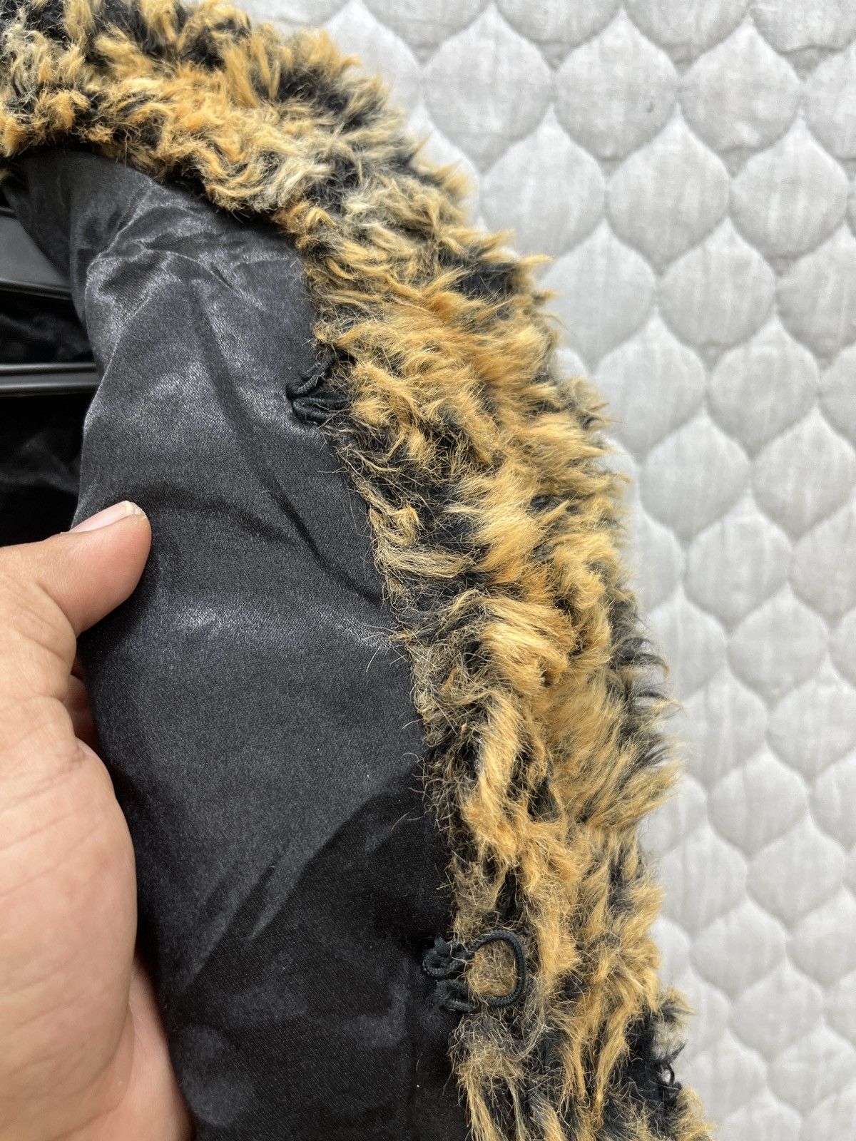 Vintage 🔥🔥🔥STEALS VINTAGE VALLEY FAUX FUR VEST Size L / US 10 / IT 46 - 12 Thumbnail