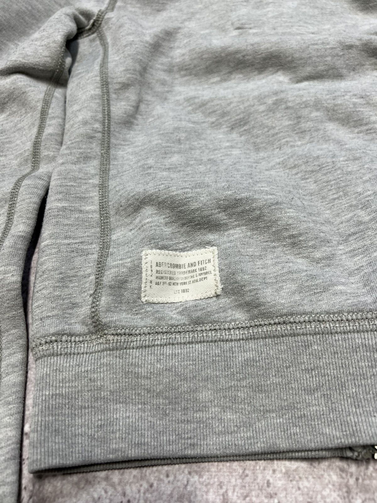 Abercrombie & Fitch Y2K Vintage Abercrombie Fur Hoodie Lgb if6was9 style Size S / US 4 / IT 40 - 14 Thumbnail