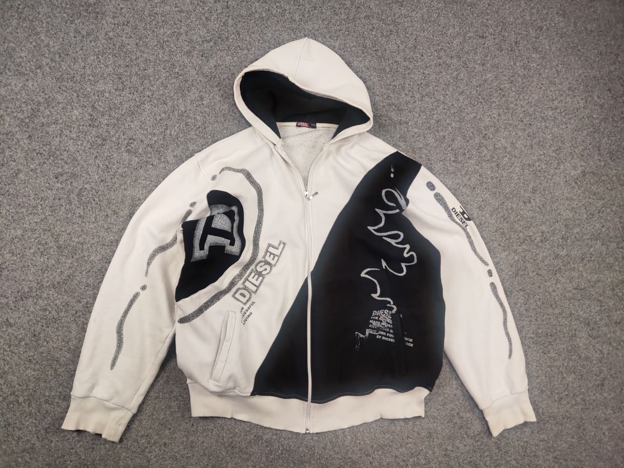 Diesel Diesel Vintage Y2K Tattoo Distressed Zip Hoodie Opium LGB Size US XL / EU 56 / 4 - 8 Thumbnail