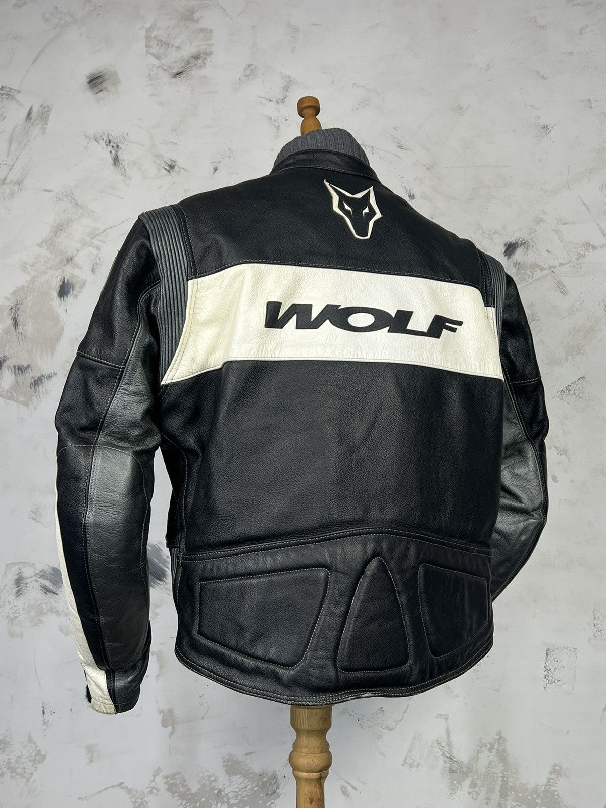 Vintage Vintage Wolf Leather Motorcycle Racing Jacket Size S - M Size US M / EU 48-50 / 2 - 8 Thumbnail