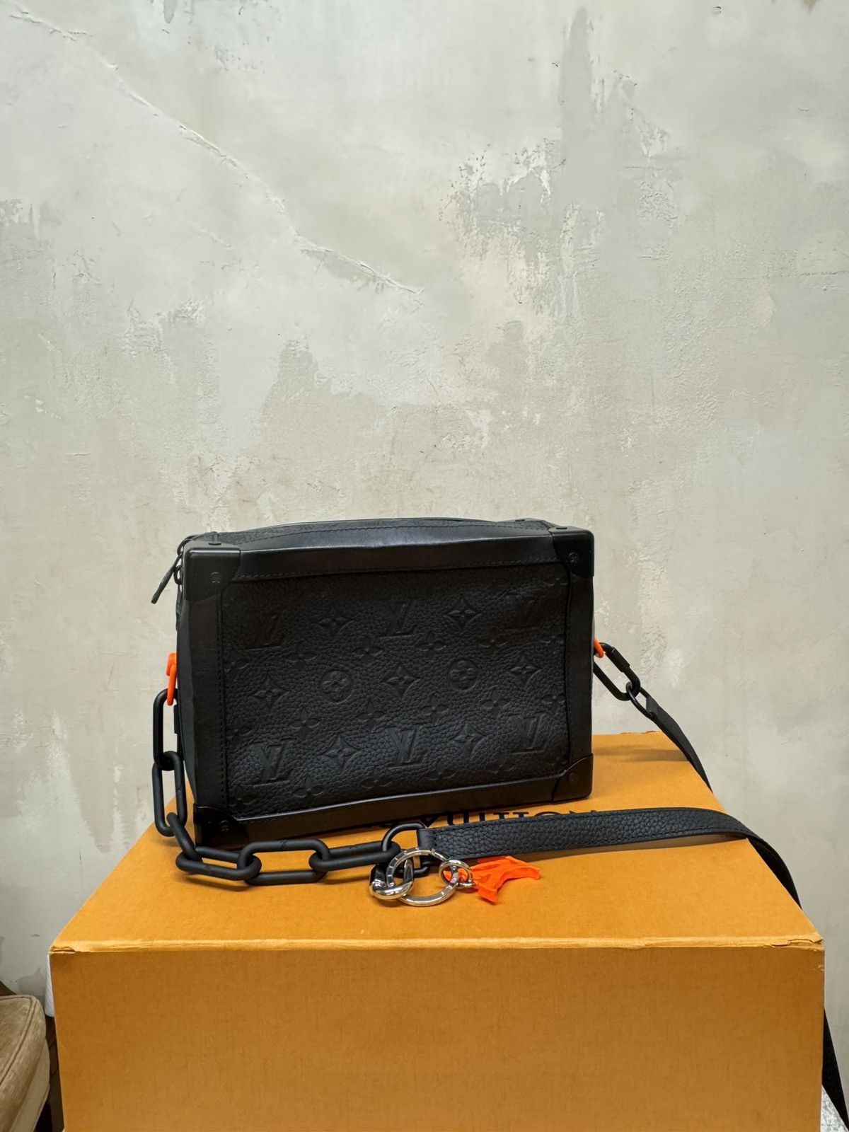 Louis Vuitton SS19 TAURILLON LEATHER MONOGRAM SOFT TRUNK MATTE BLACK Size ONE SIZE - 1 Thumbnail