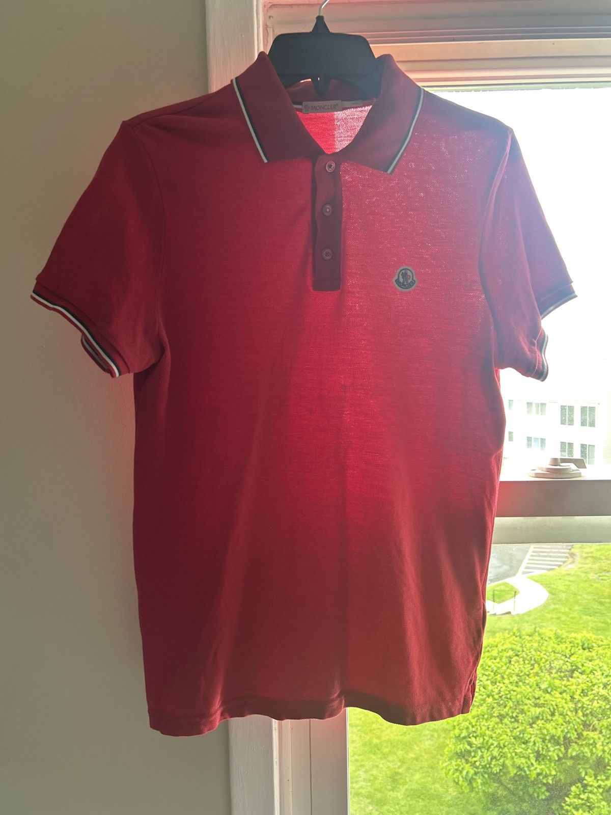 Moncler Men's Classic Flag-Trim Polo Shir Size US S / EU 44-46 / 1 - 2 Thumbnail
