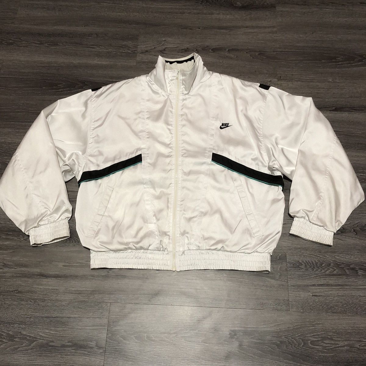 Nike × Vintage vintage NIKE signature satin jacket Size US L / EU 52-54 / 3 - 1 Thumbnail