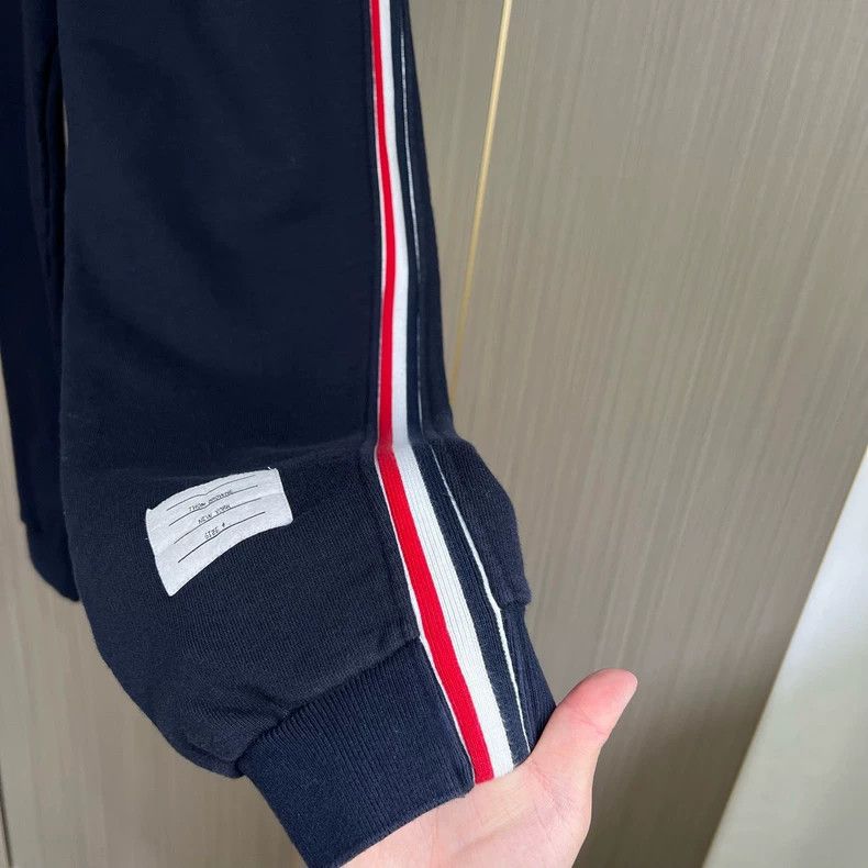 Thom Browne Thom Browne size4 Casual trousers with pleats Size US 28 / EU 44 - 4 Thumbnail