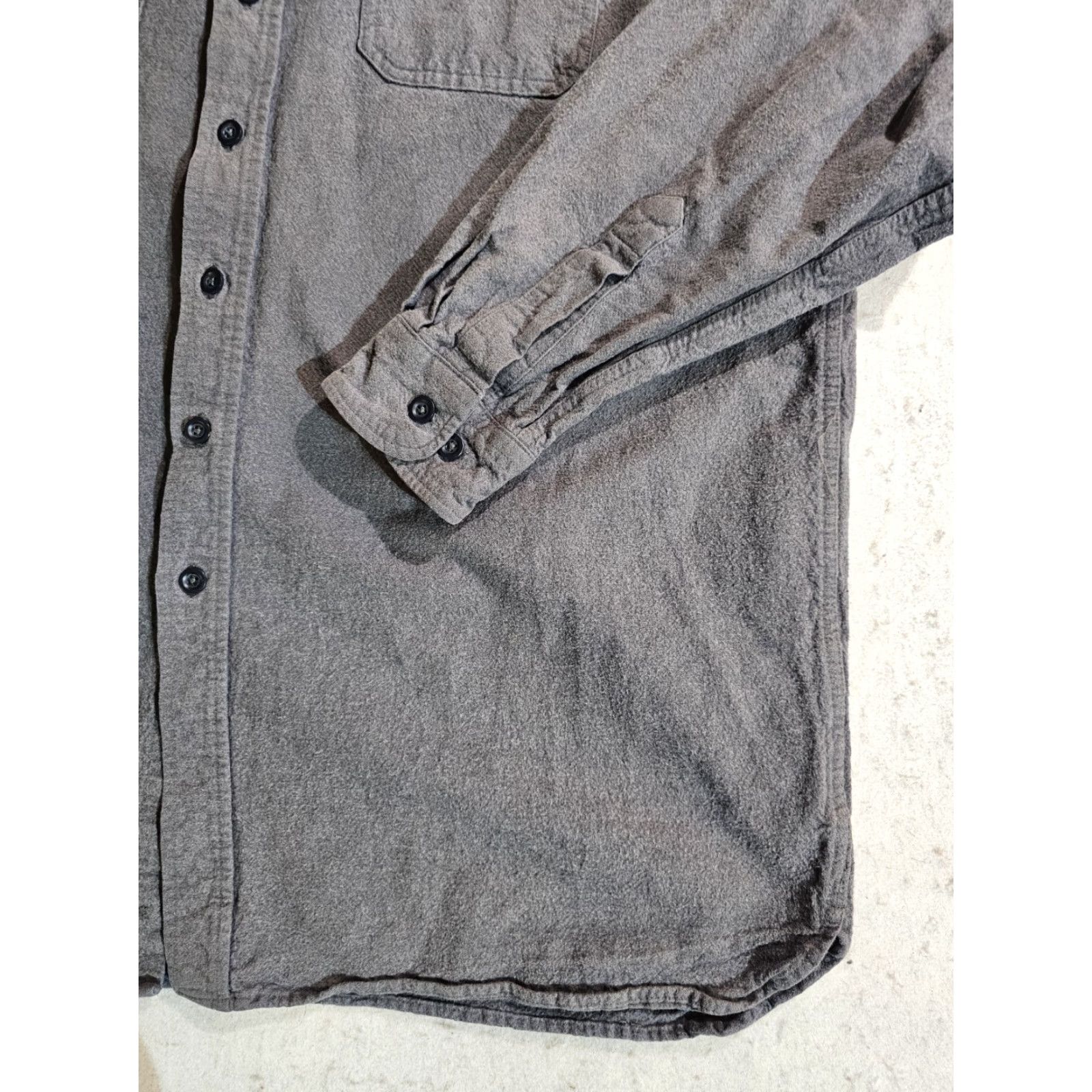 Vintage VINTAGE L.L. BEAN Button-Up Shirt Mens 2XL Tall 100% Cotton Chamois Traditional Fit Long Sleeve Camouflage Gray Flannel Pockets Size US XXL / EU 58 / 5 - 6 Thumbnail