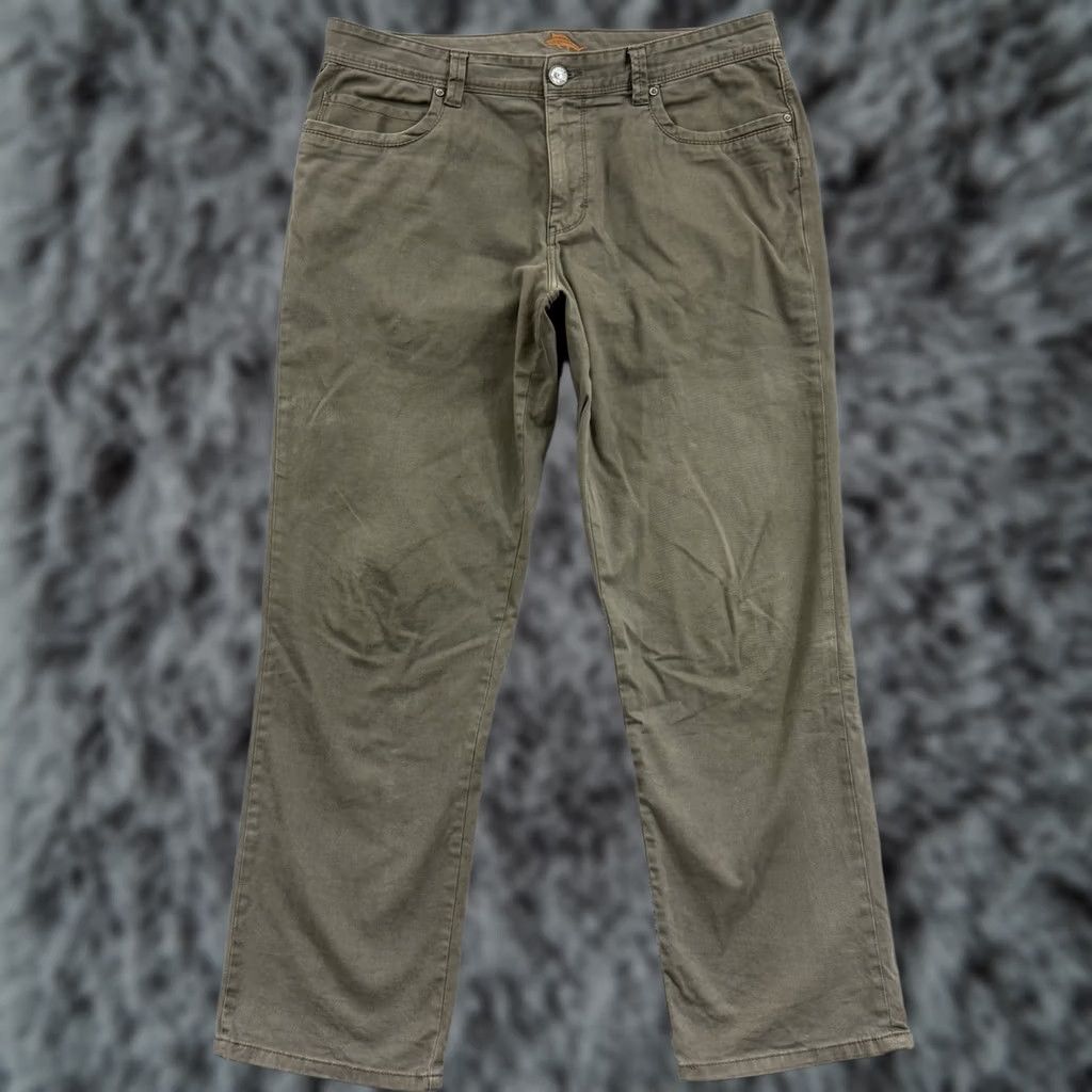 Tommy Bahama Tommy Bahama Pants Men Beige Chino Straight Trousers Slacks Casual 35 x32 Size US 35 - 1 Thumbnail