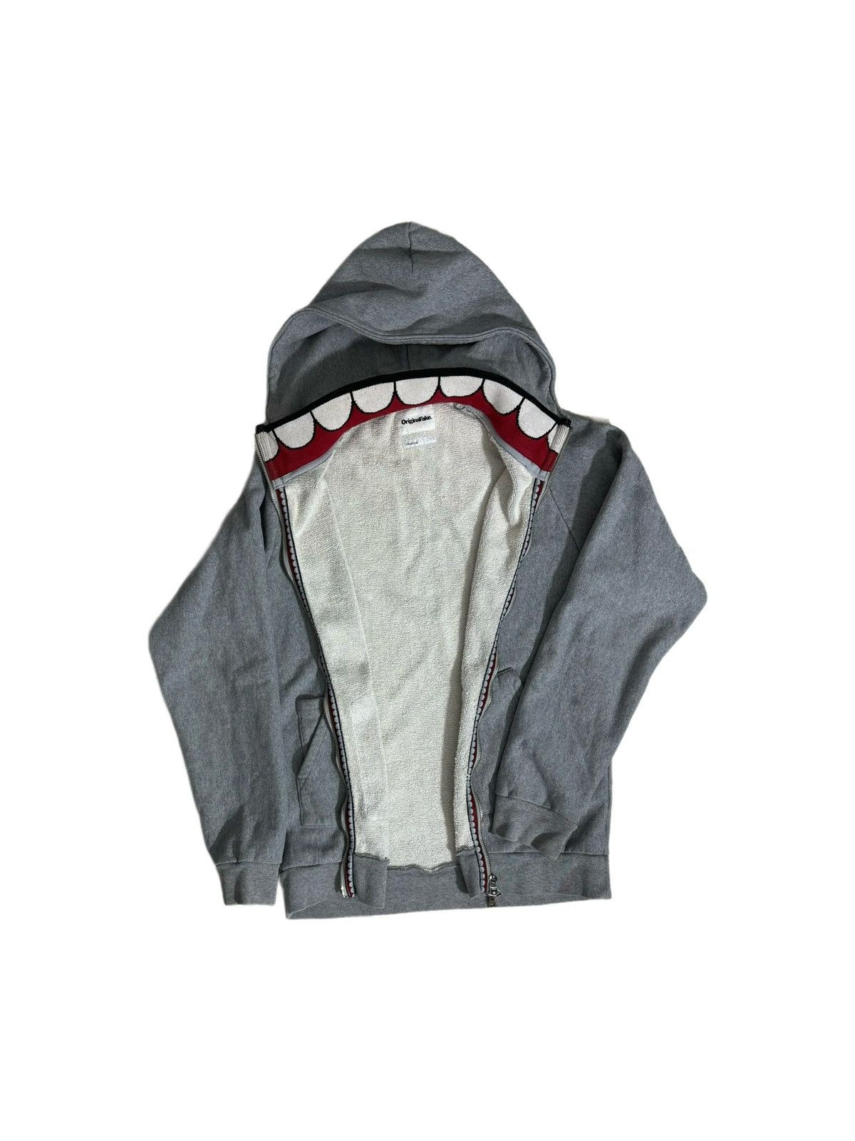 KAWS / OriginalFake – Tagged / 標記