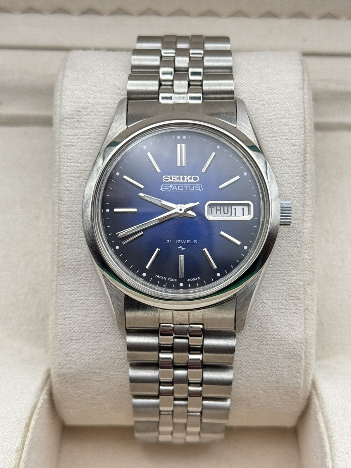 Seiko 5 Automatic 6309 Vintage Men's Watch Navy Blue Dial