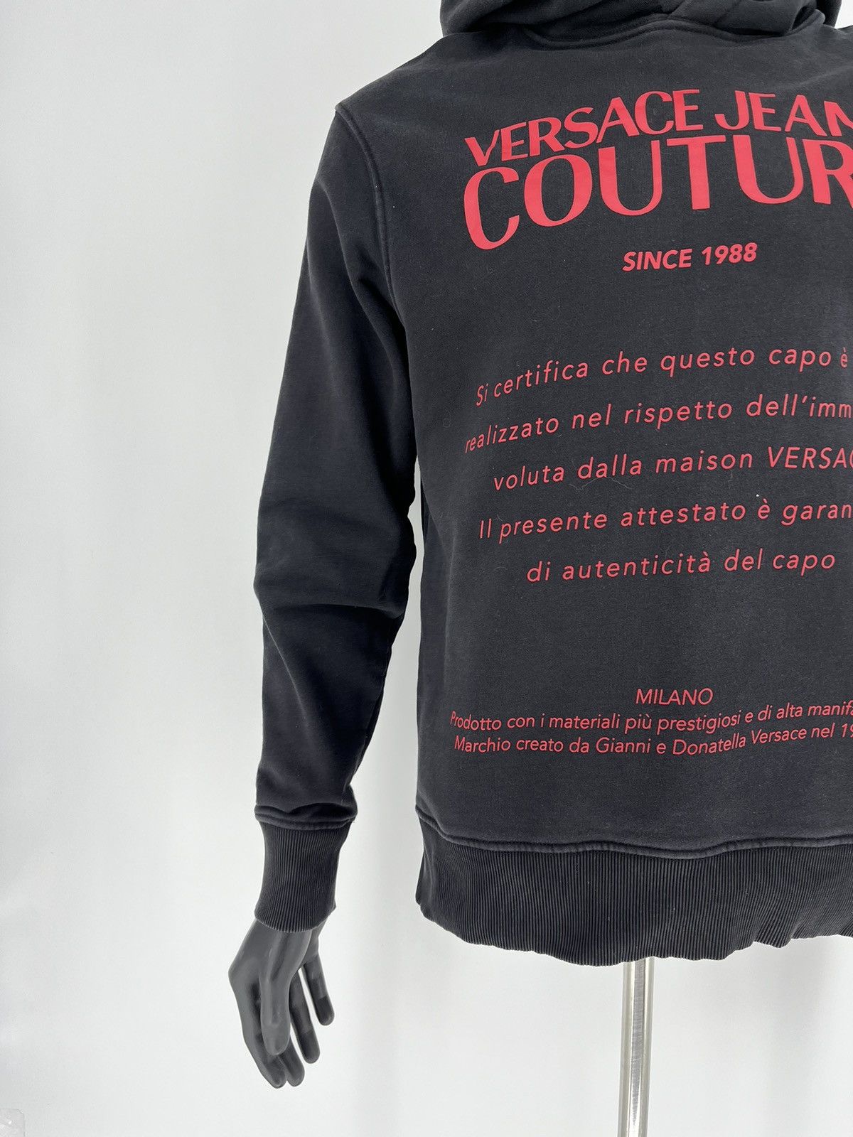 Versace Jeans Couture × Vintage Versace Jeans Couture Men's Black Red Logo Hooded Sweatshirt Size US S / EU 44-46 / 1 - 6 Thumbnail