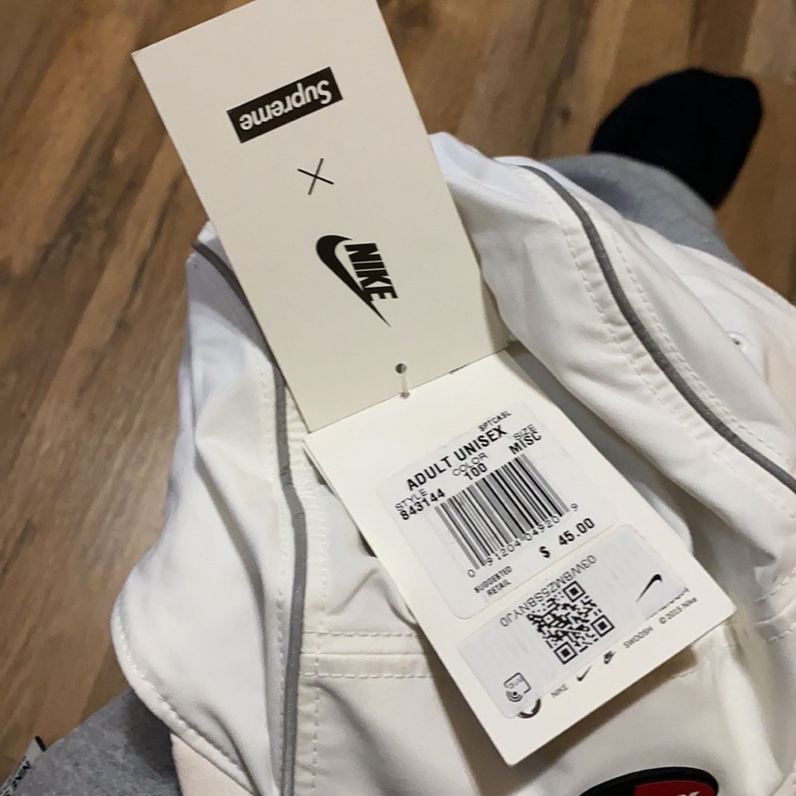 Nike 2016 Nike Lab Air Max x Supreme reflective 5 panel hat Size ONE SIZE - 9 Thumbnail