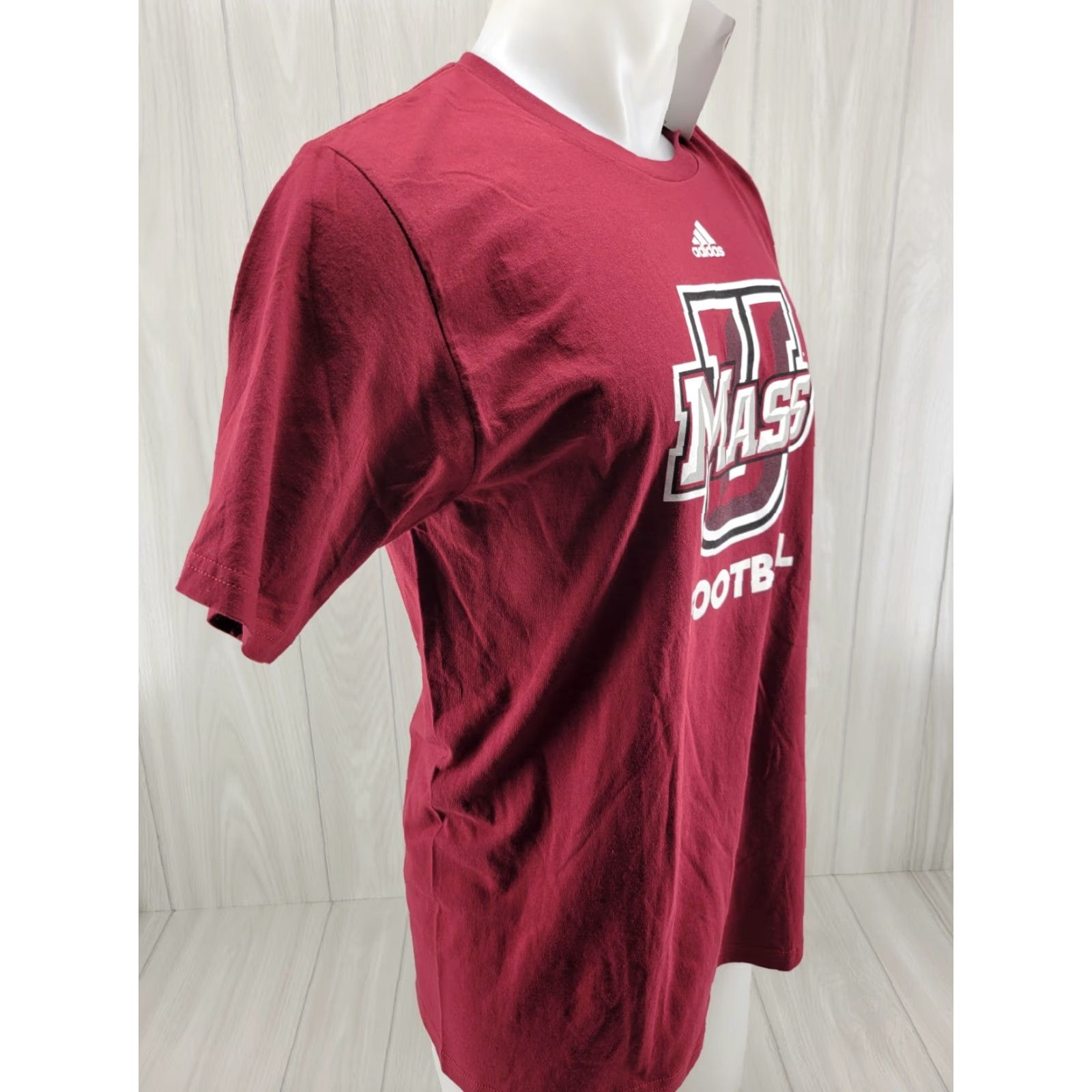 Adidas Adidas Mass U Shirt Size Large Burgundy Red Short Sleeve Shirt Mens Sports Size US L / EU 52-54 / 3 - 6 Thumbnail