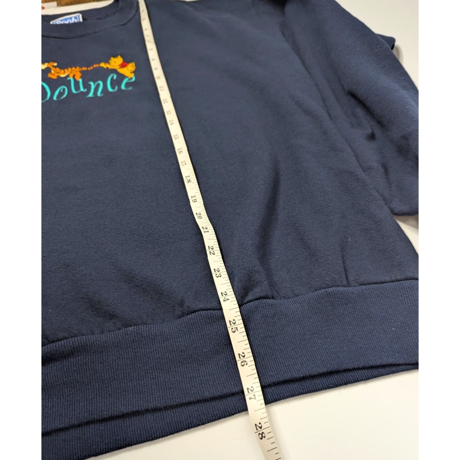 Disney VINTAGE Disney Sweatshirt Pullover Crew Neck Long Sleeve XL Blue Men 90s Disney Winnie The Pooh Sweatshirt Crew Neck Blue XL Mens Size US XL / EU 56 / 4 - 5 Thumbnail