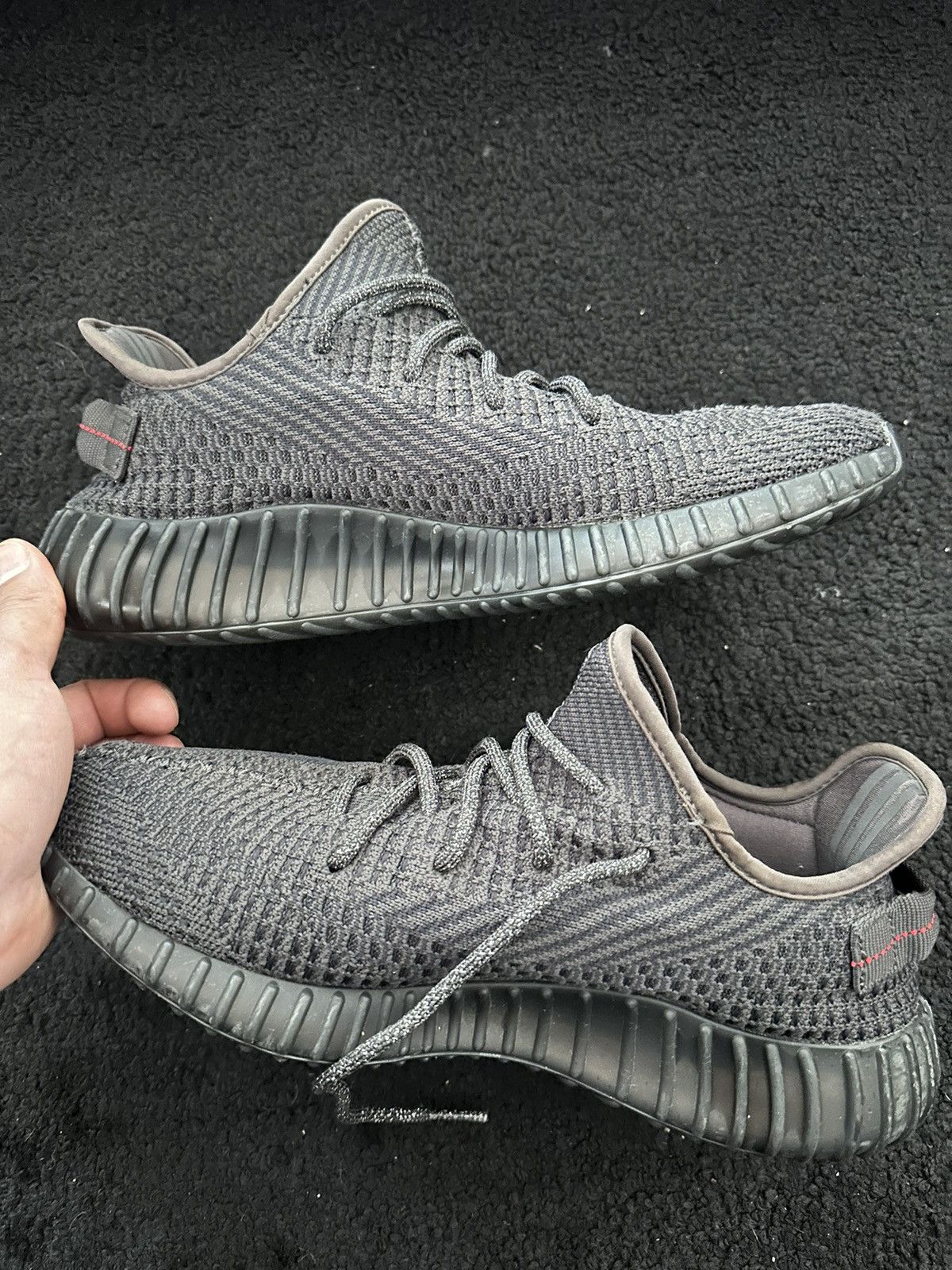 Yeezy Yeezy 350 v2 non reflective Size US 10 / EU 43 - 2 Thumbnail