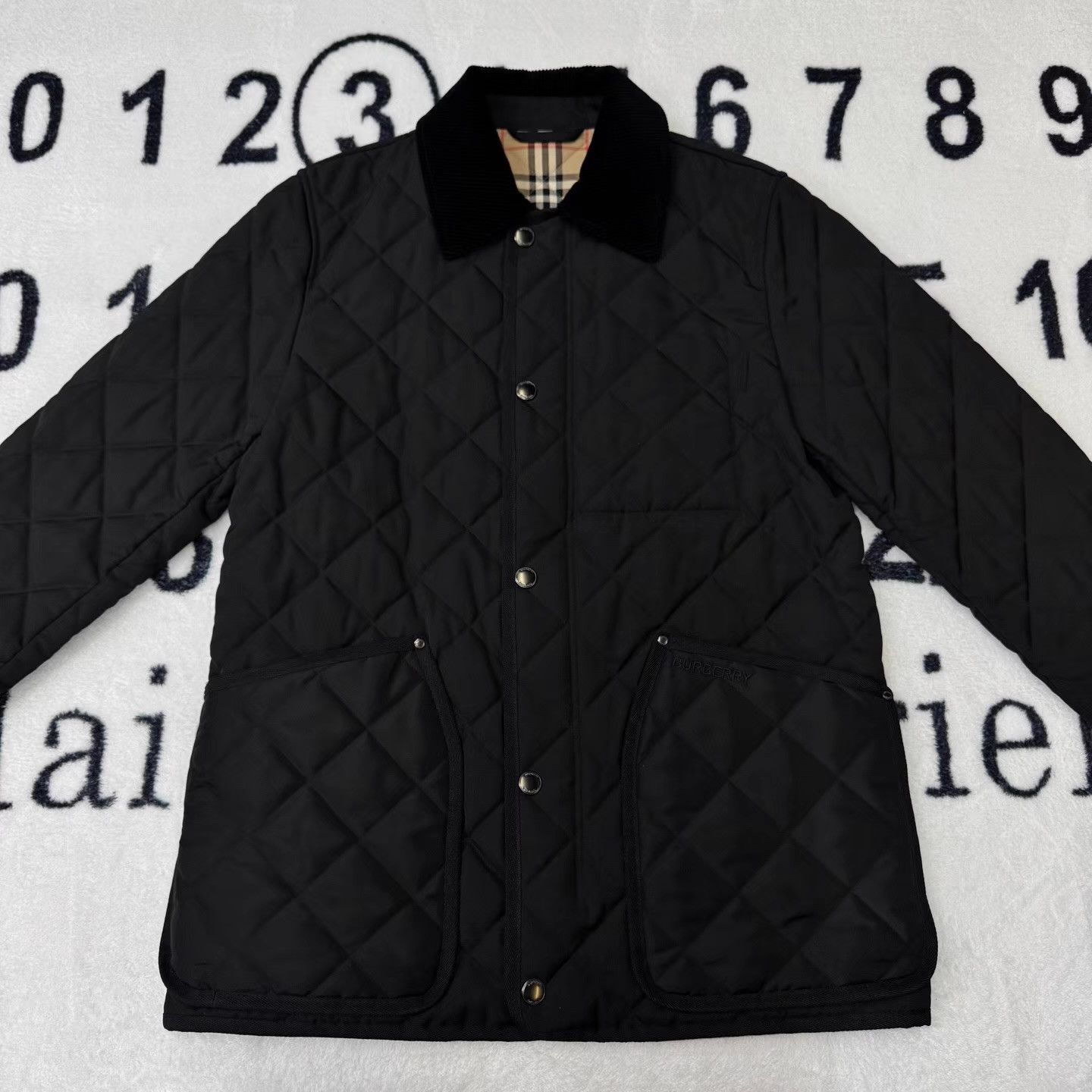 Burberry Burberry Classic All-Over Check Padded Jacket Q10 Size US M / EU 48-50 / 2 - 1 Thumbnail