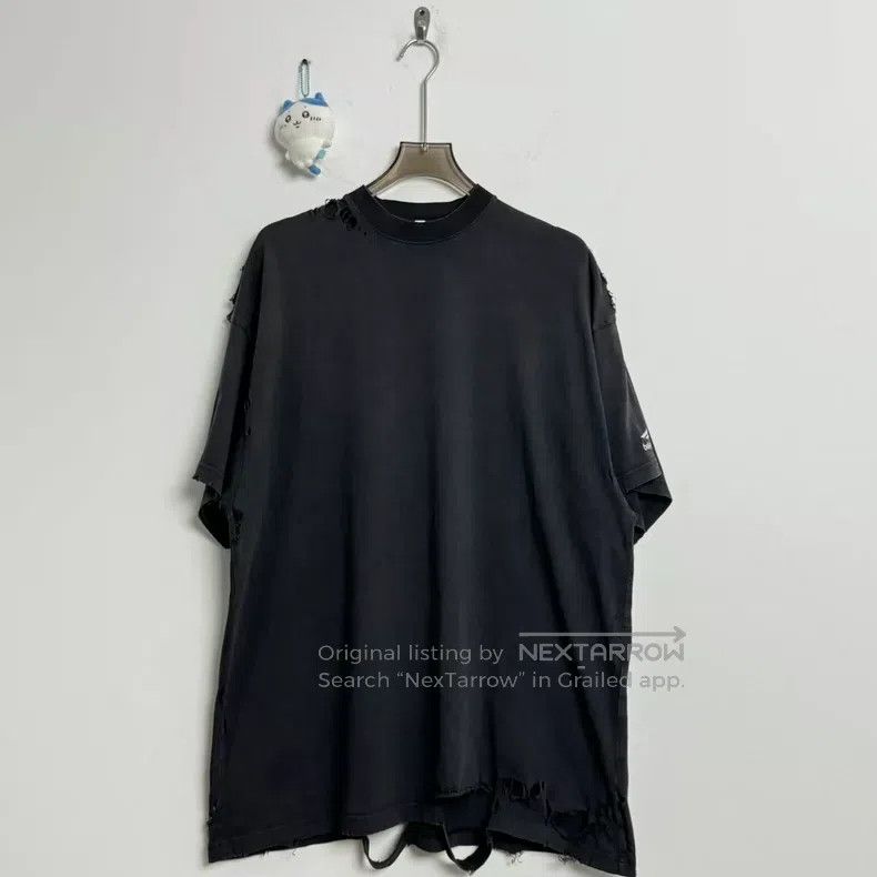 Balenciaga Balenciaga 3B Embroidered Logo Destroyed Calendar Design S Size US M / EU 48-50 / 2 - 2 Thumbnail