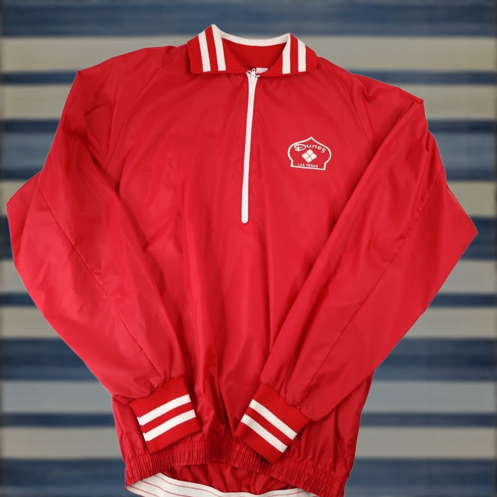 Vintage VINTAGE True 70s Scupper-Jack Dunes Windbreaker Red Large Jacket Mens Windbreaker 70s Red Size US L / EU 52-54 / 3 - 1 Thumbnail