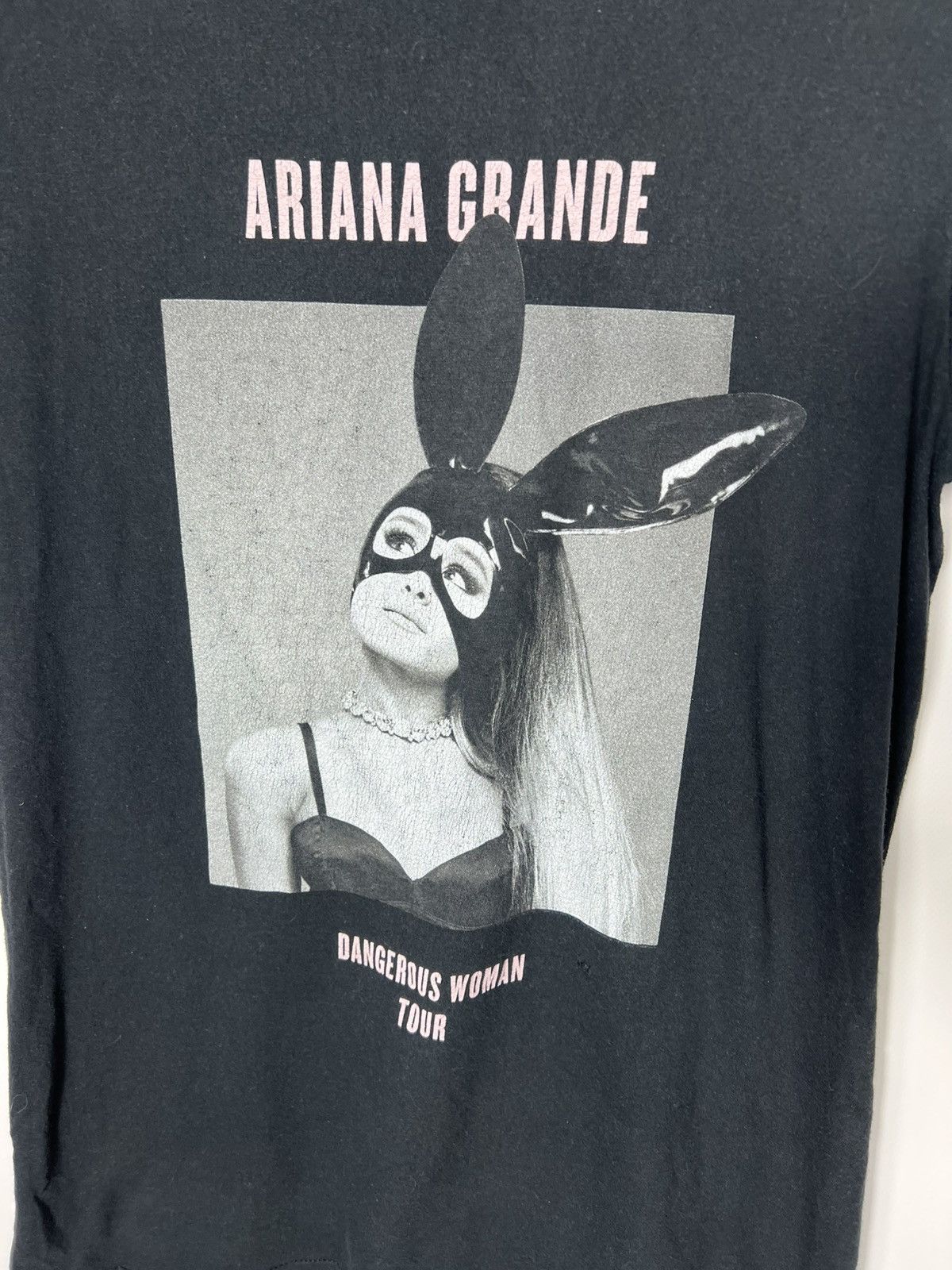 Band Tees Vintage streetwear Band Ariana Grande Tour T-shirt Size US S / EU 44-46 / 1 - 2 Thumbnail