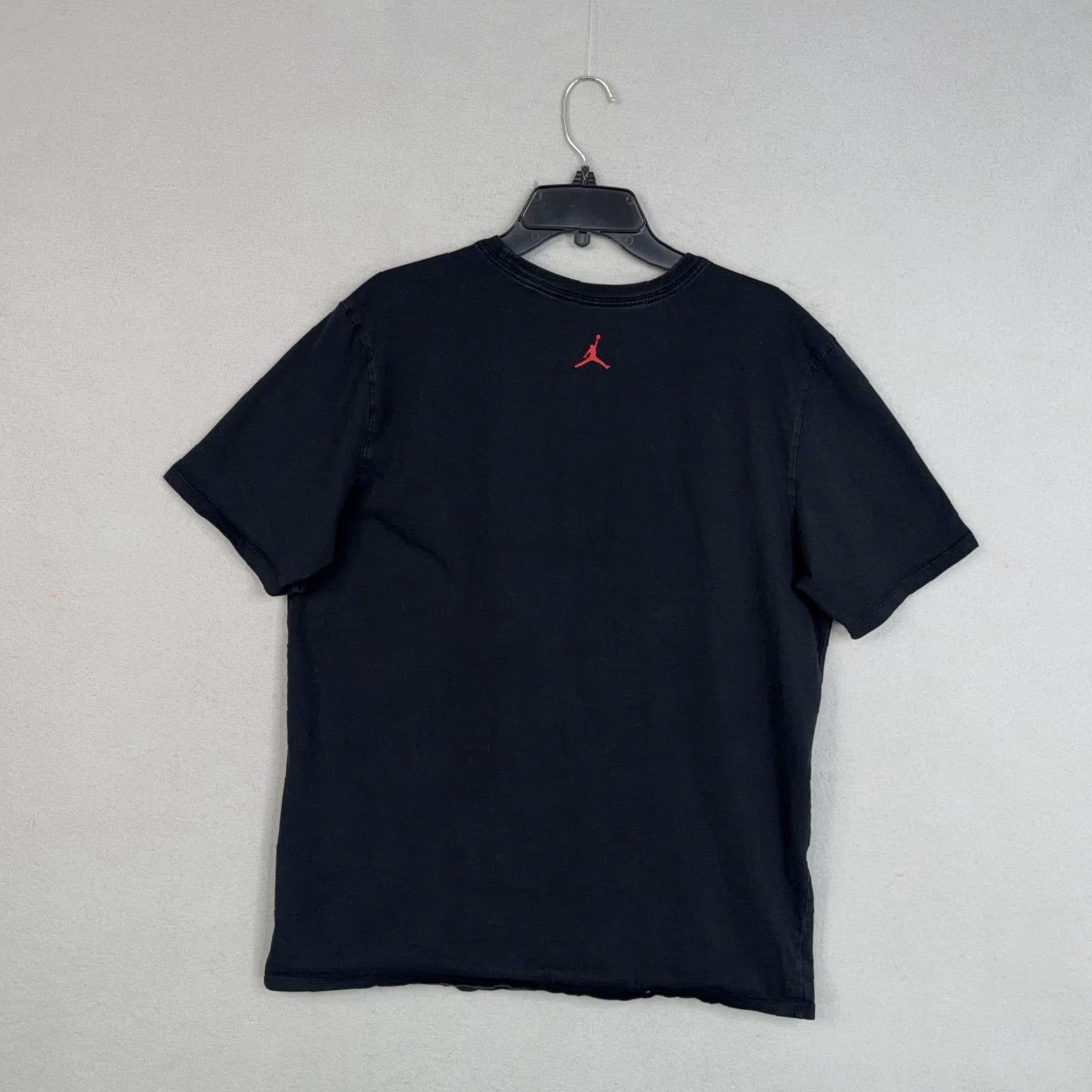 Jordan Brand Jordan Shirt Mens XL Black Jumpman Graphic Nike Tee Basketball Short Sleeve Crew Neck Sports Mens XL Black Jumpman Logo Graphic Print Size US XL / EU 56 / 4 - 6 Thumbnail