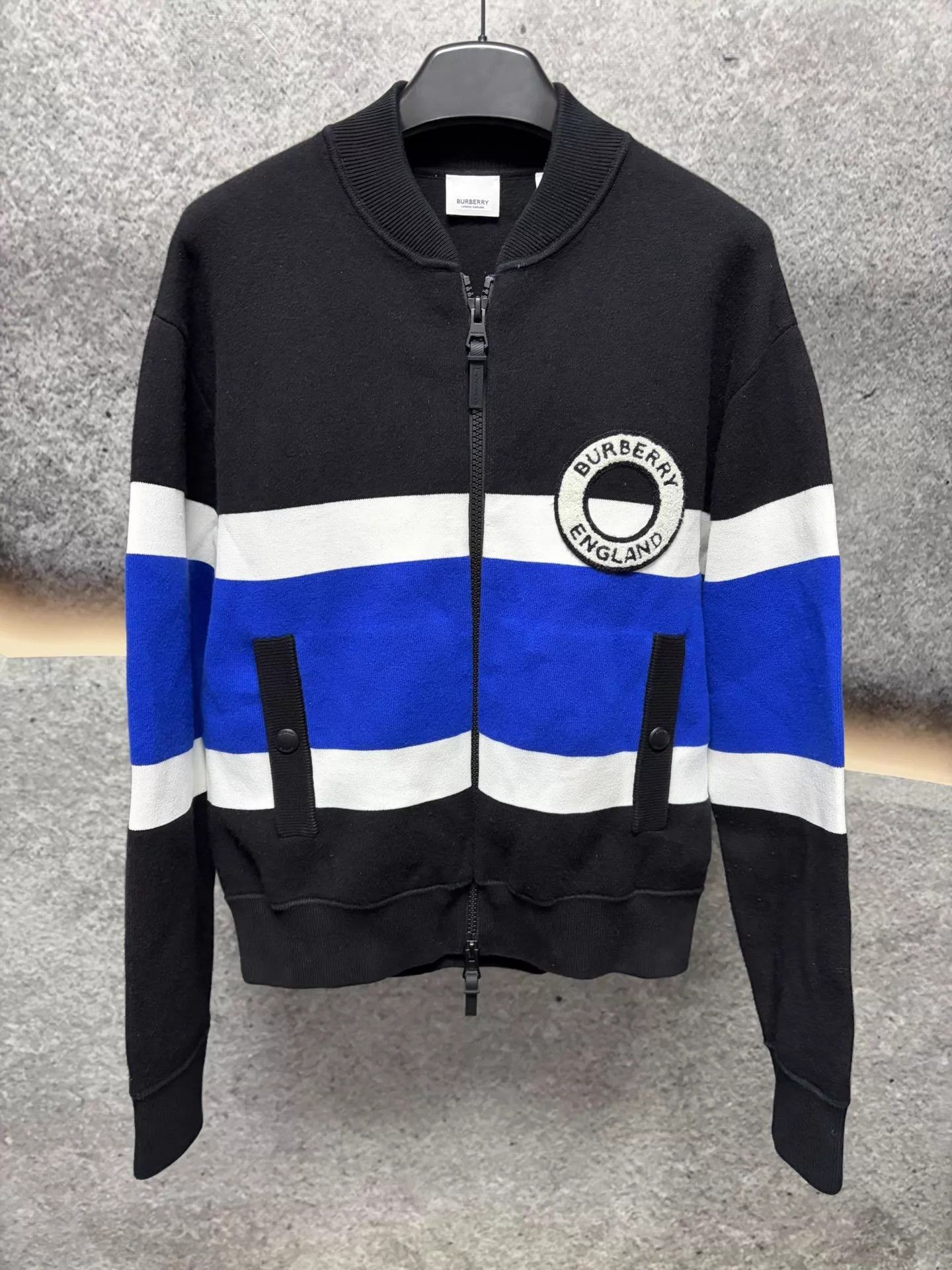 Burberry Burberry Men's Colorblocked Logo Knit Zip Jacket S Size US S / EU 44-46 / 1 - 1 Thumbnail