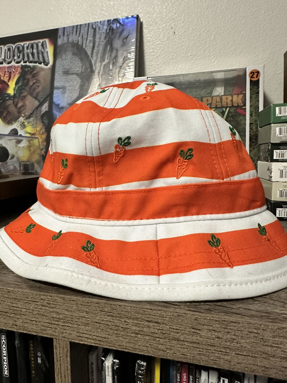 Carrots by Anwar Carrots × New Era New era x carrots bucket hat Size 34 - 4 Thumbnail