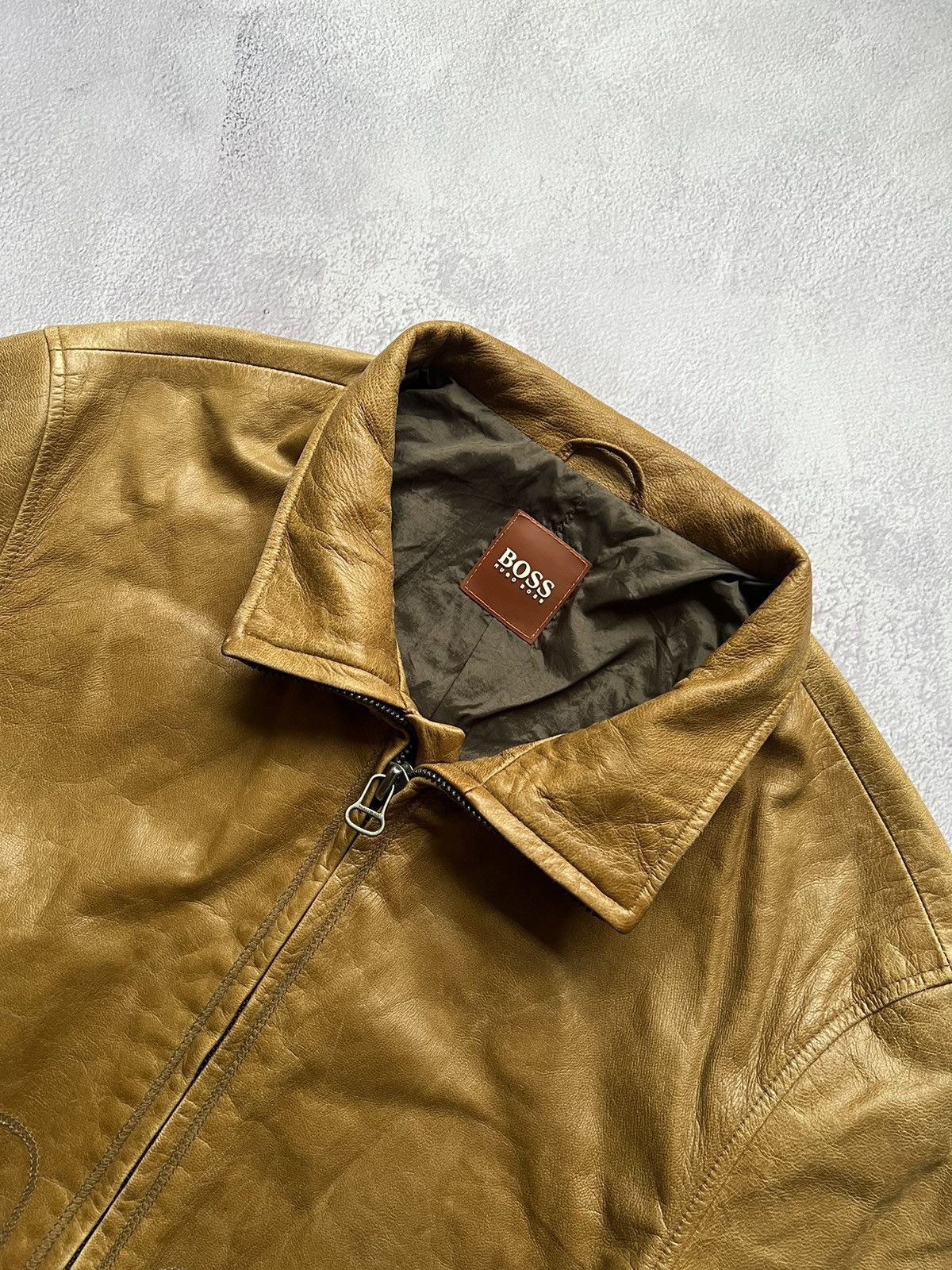 Hugo Boss × Vintage Hugo Boss Leather Bomber Jacket Size M Size US M / EU 48-50 / 2 - 4 Thumbnail