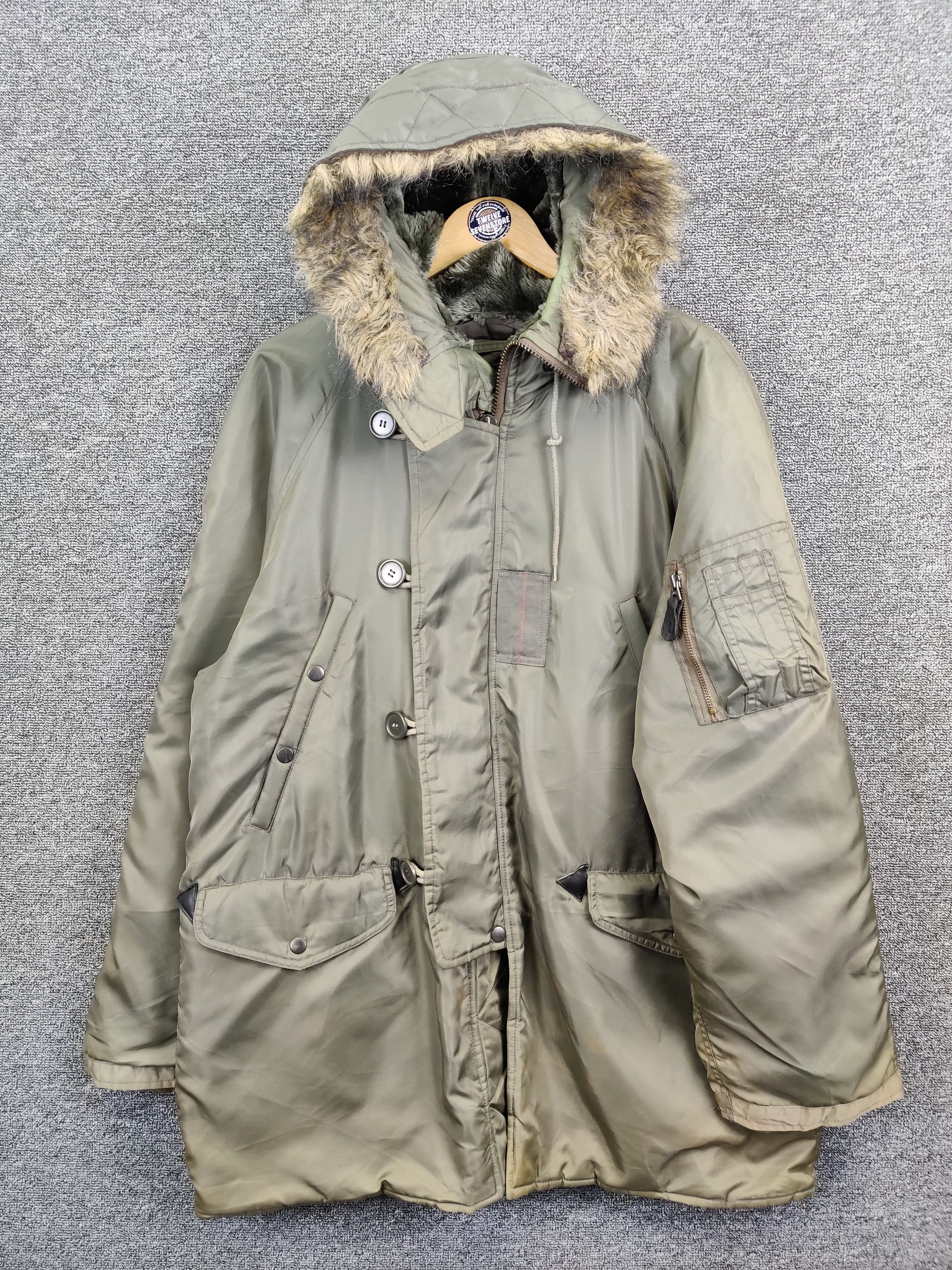 Avirex Vintage Avirex Officer N-3B Flight Fur Parka Jacket Size US L / EU 52-54 / 3 - 1 Thumbnail