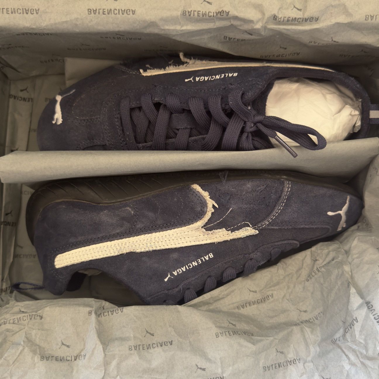 Balenciaga × Puma BALENCIAGA x SPEEDCAT SUEDE Size US 7 / EU 40 - 4 Thumbnail