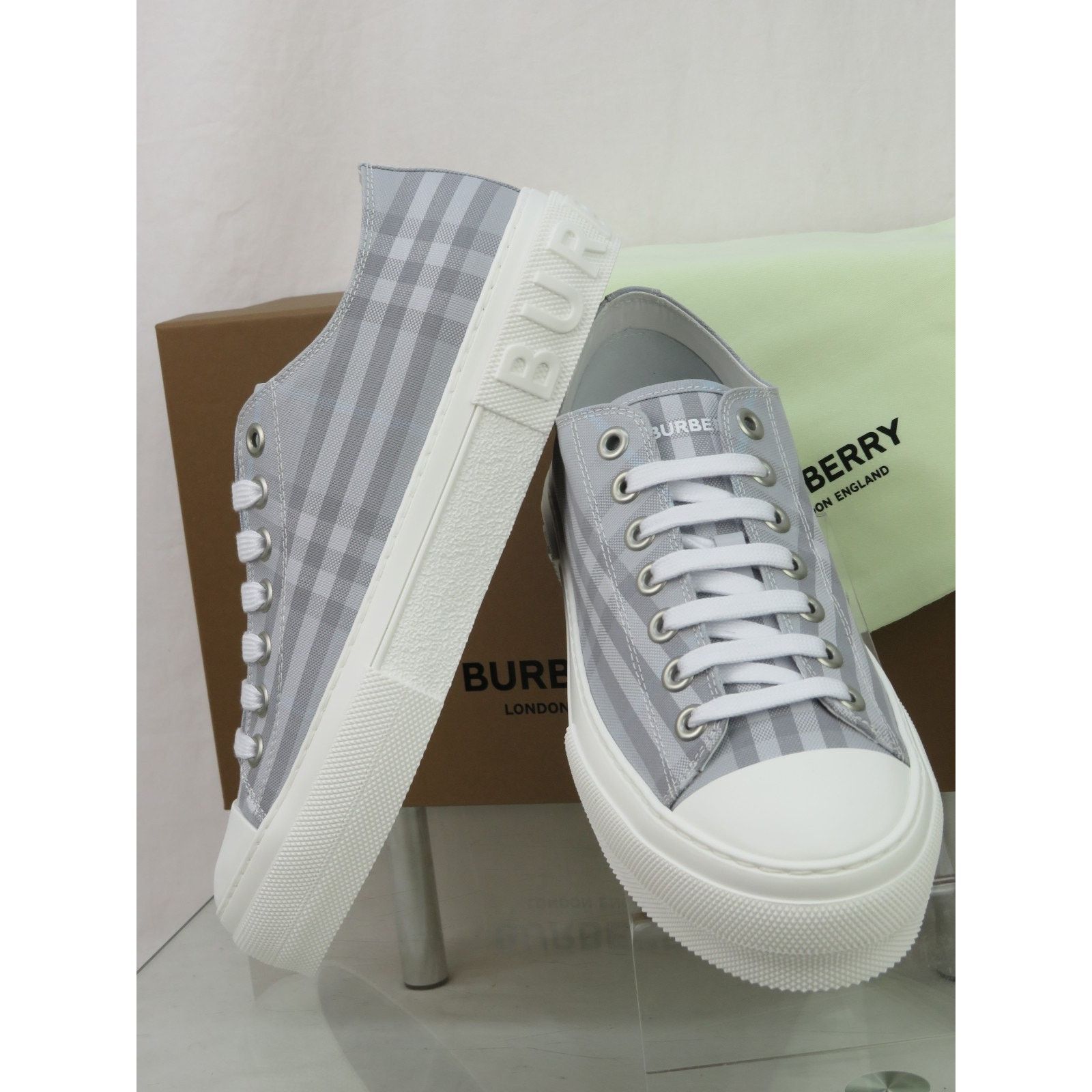 Burberry BURBERRY JACK GRAY CHECK CANVAS LOGO WHITE SNEAKERS 45 12 IT Size US 12 / EU 45 - 6 Thumbnail