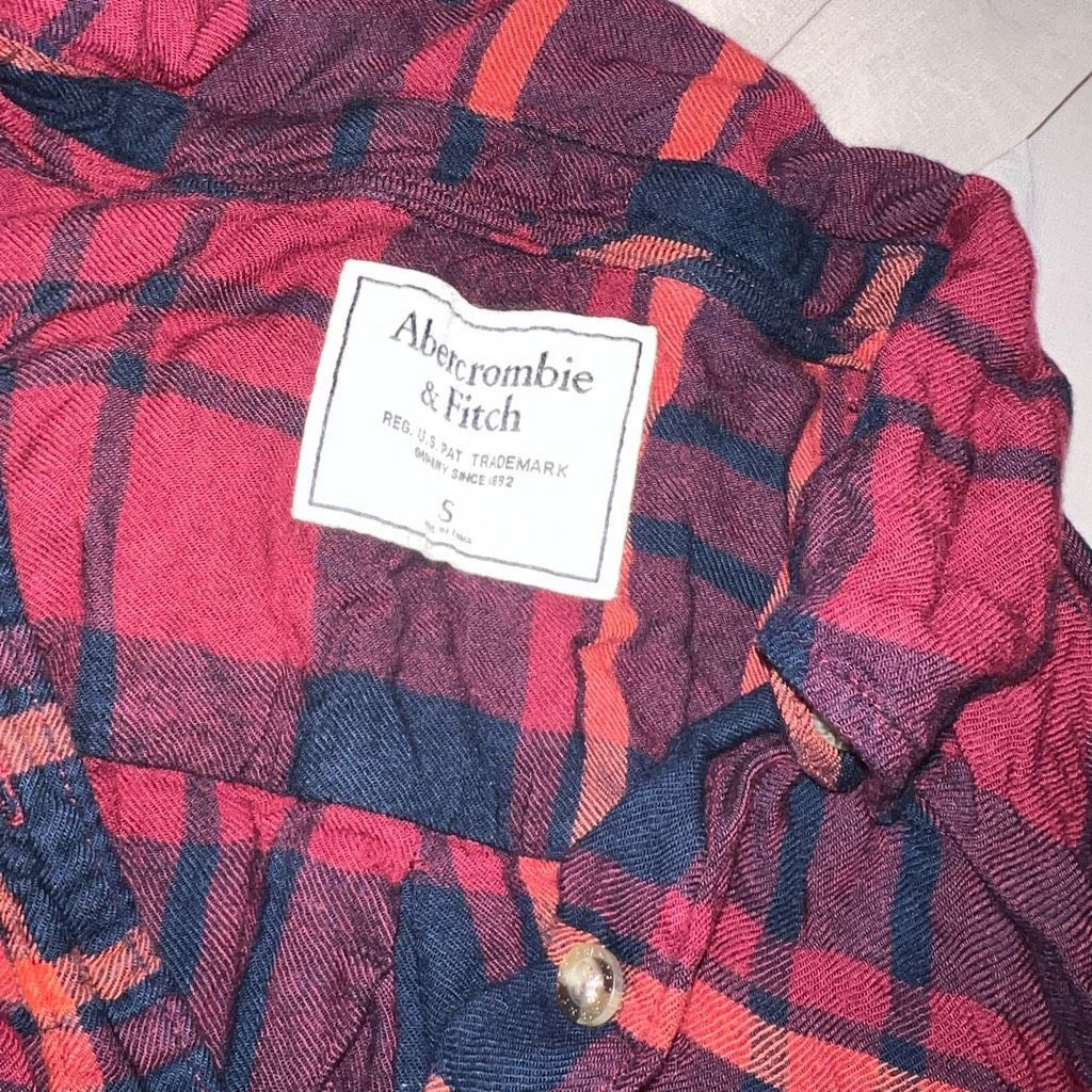 Abercrombie & Fitch 7 Pc. Bundle, Lush, NOBO, Salt Life, Ambiance Apparel, A+F, Miami, AEO, Small Size S / US 4 / IT 40 - 7 Thumbnail