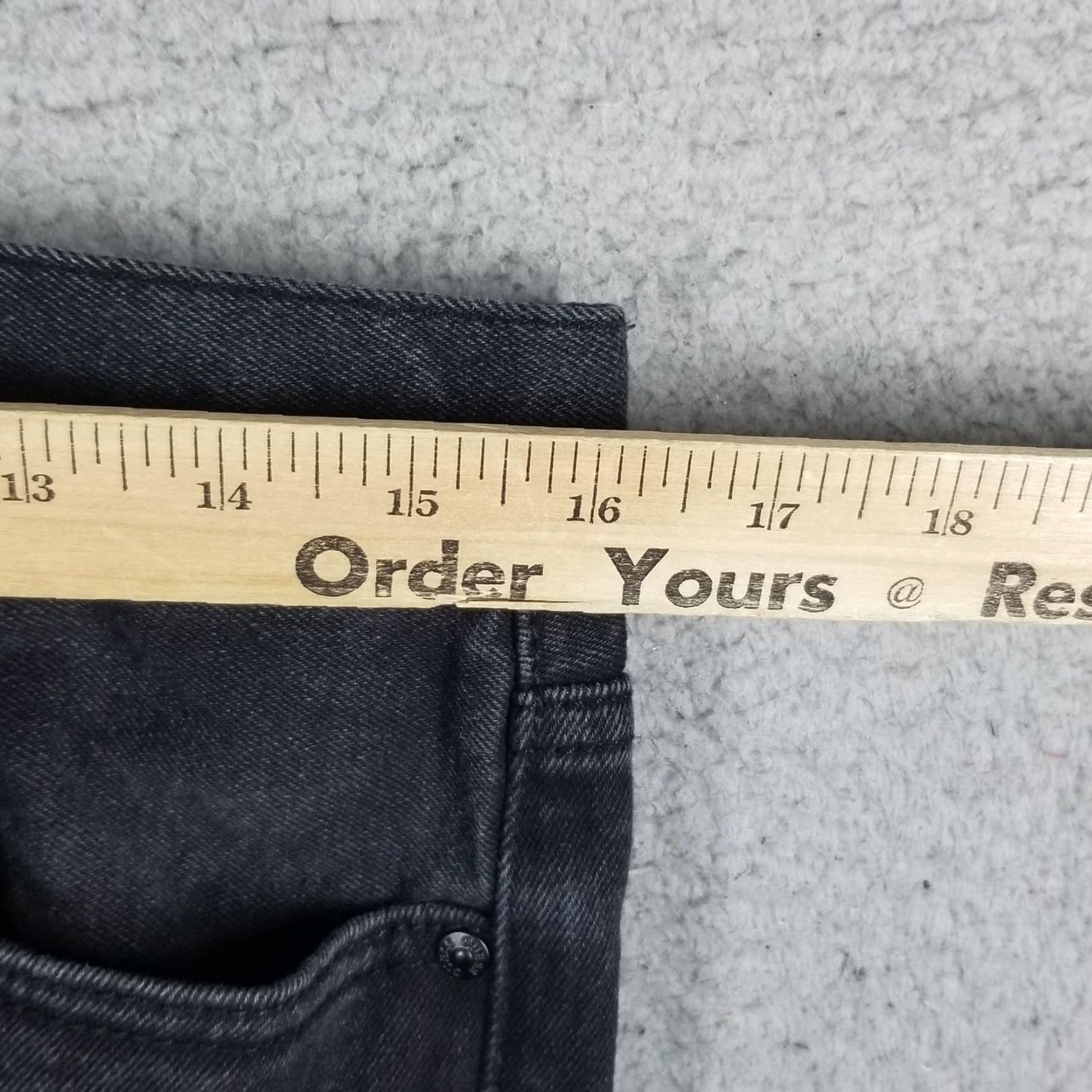 Guess VINTAGE GUESS Los Angeles Jeans Men Slim Straight Del Mar Fit 32x30 Washed Black Denim Charcoal 90s Mens jeans Size US 32 / EU 48 - 7 Thumbnail